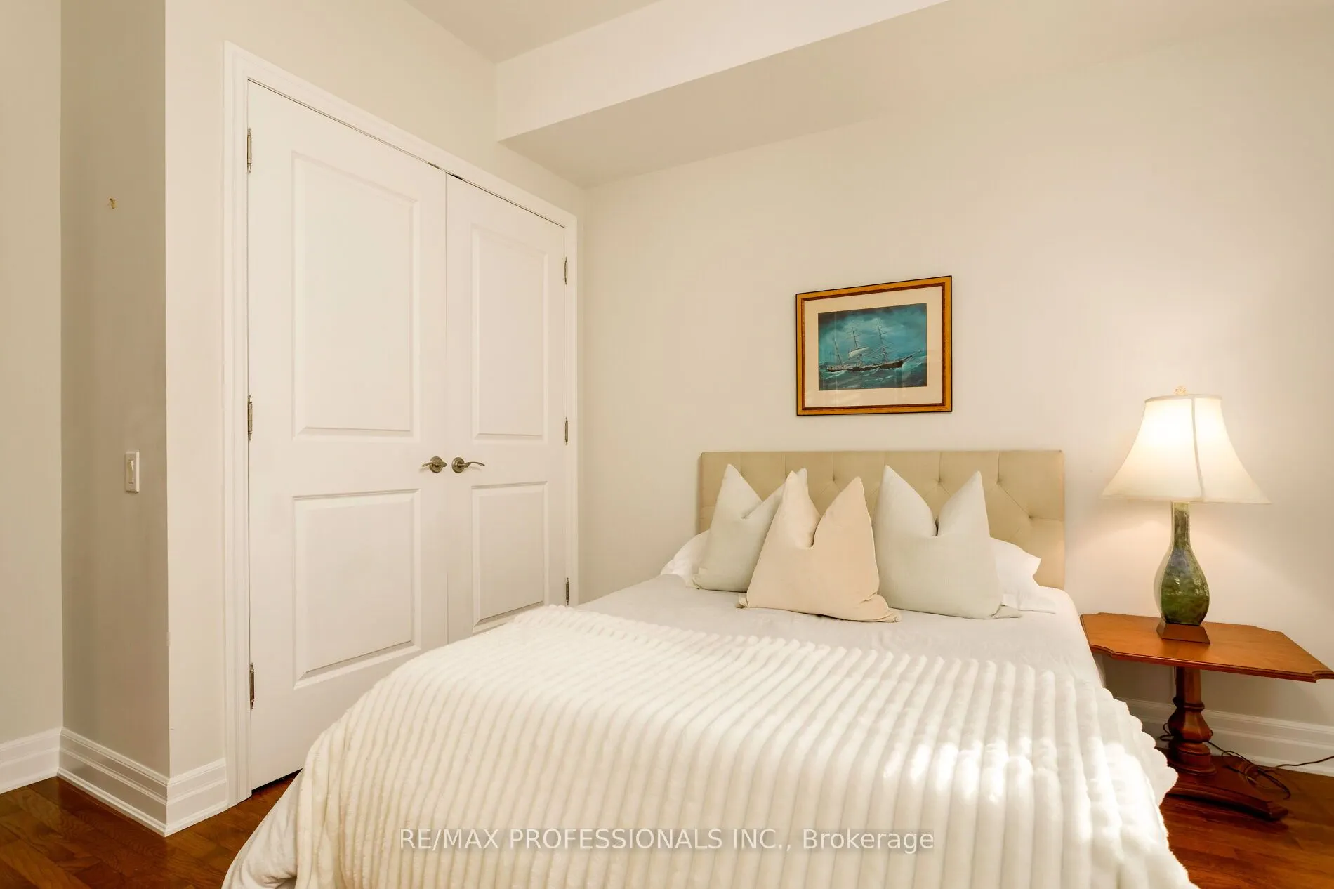 9 Burnhamthorpe Crescent, #311
