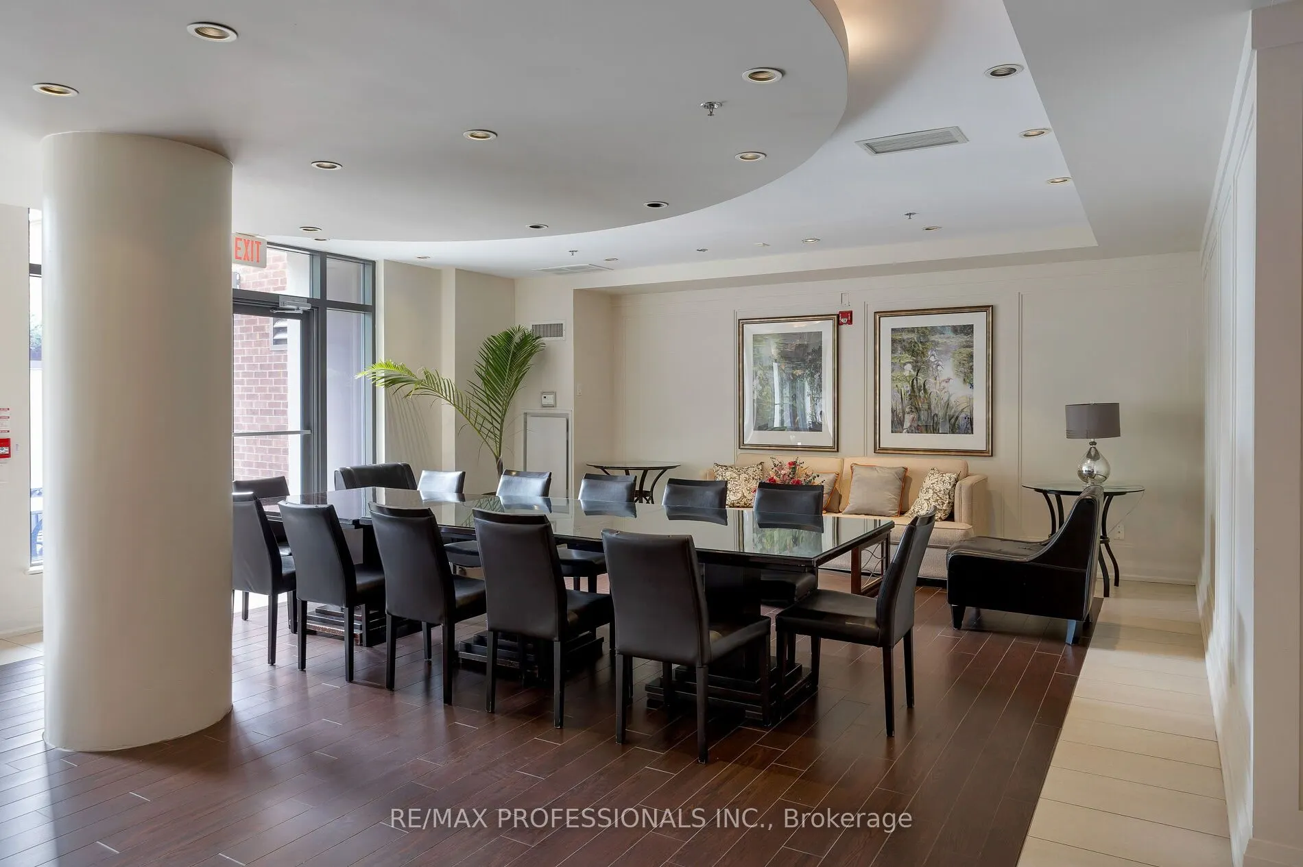9 Burnhamthorpe Crescent, #311