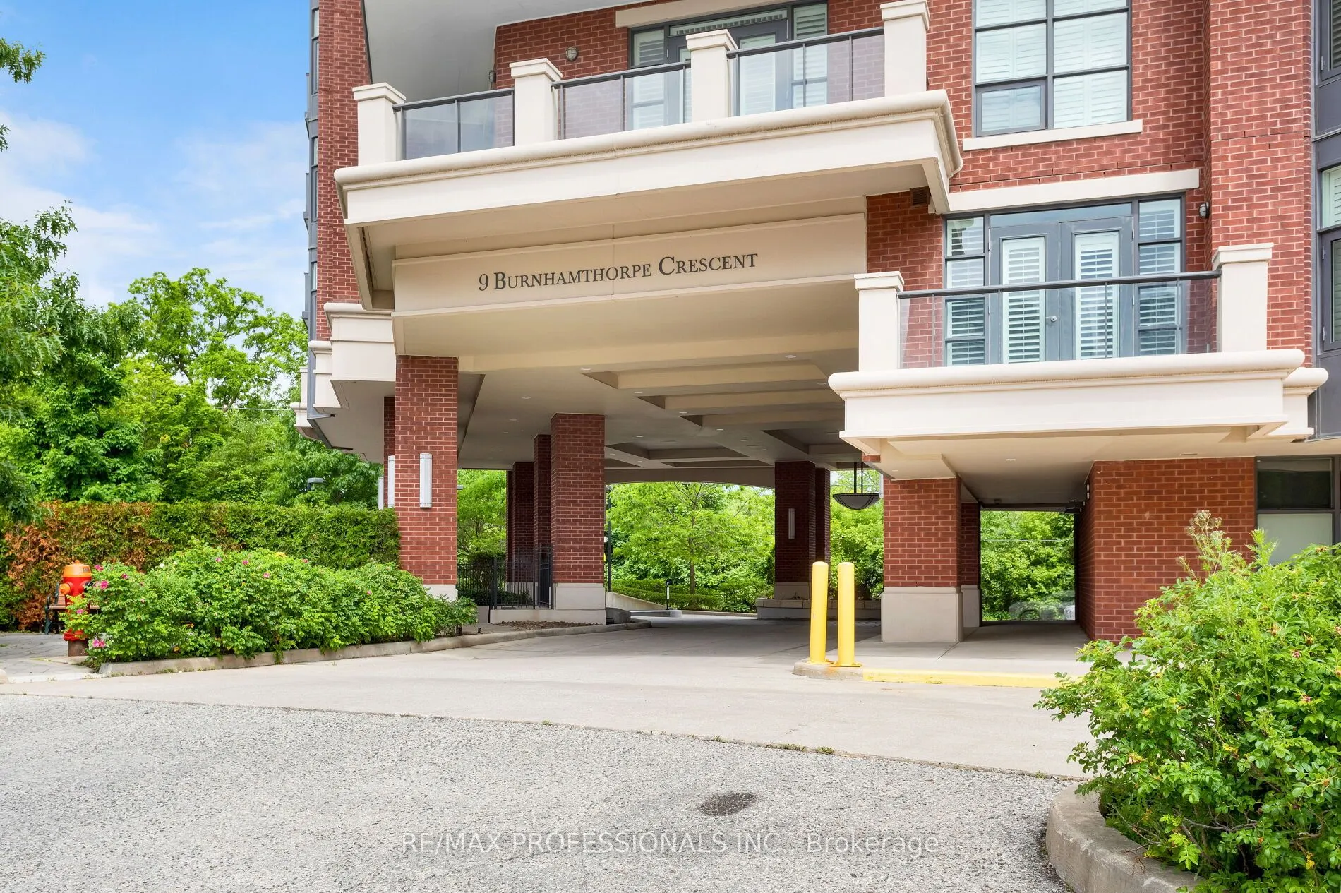 9 Burnhamthorpe Crescent, #311