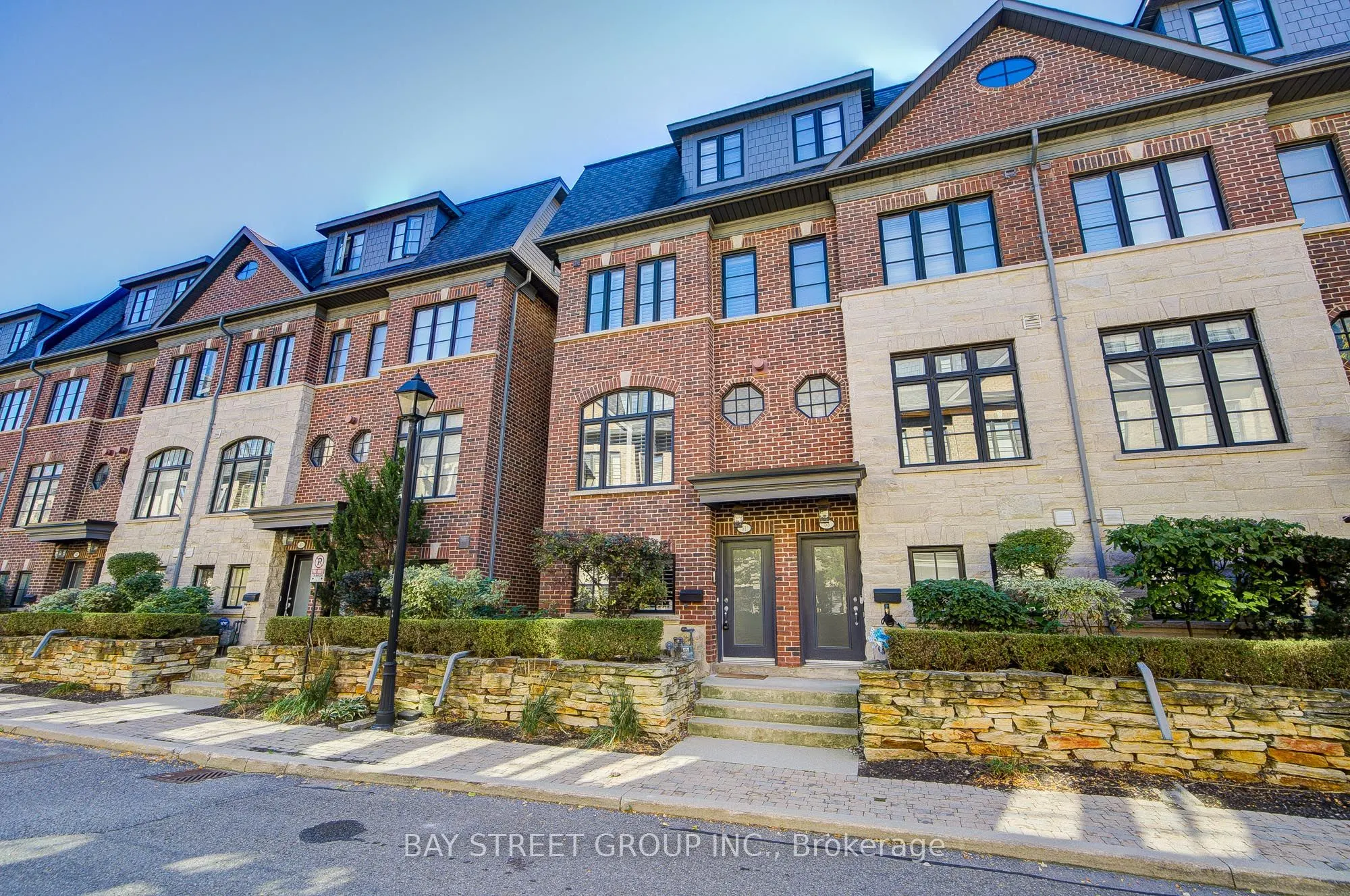 51 Lobo Mews