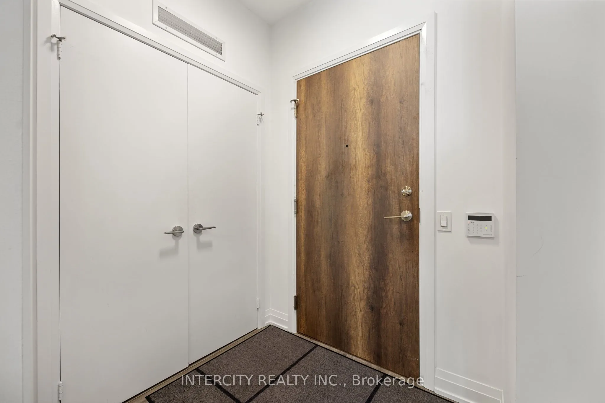 251 Manitoba Street, #2605