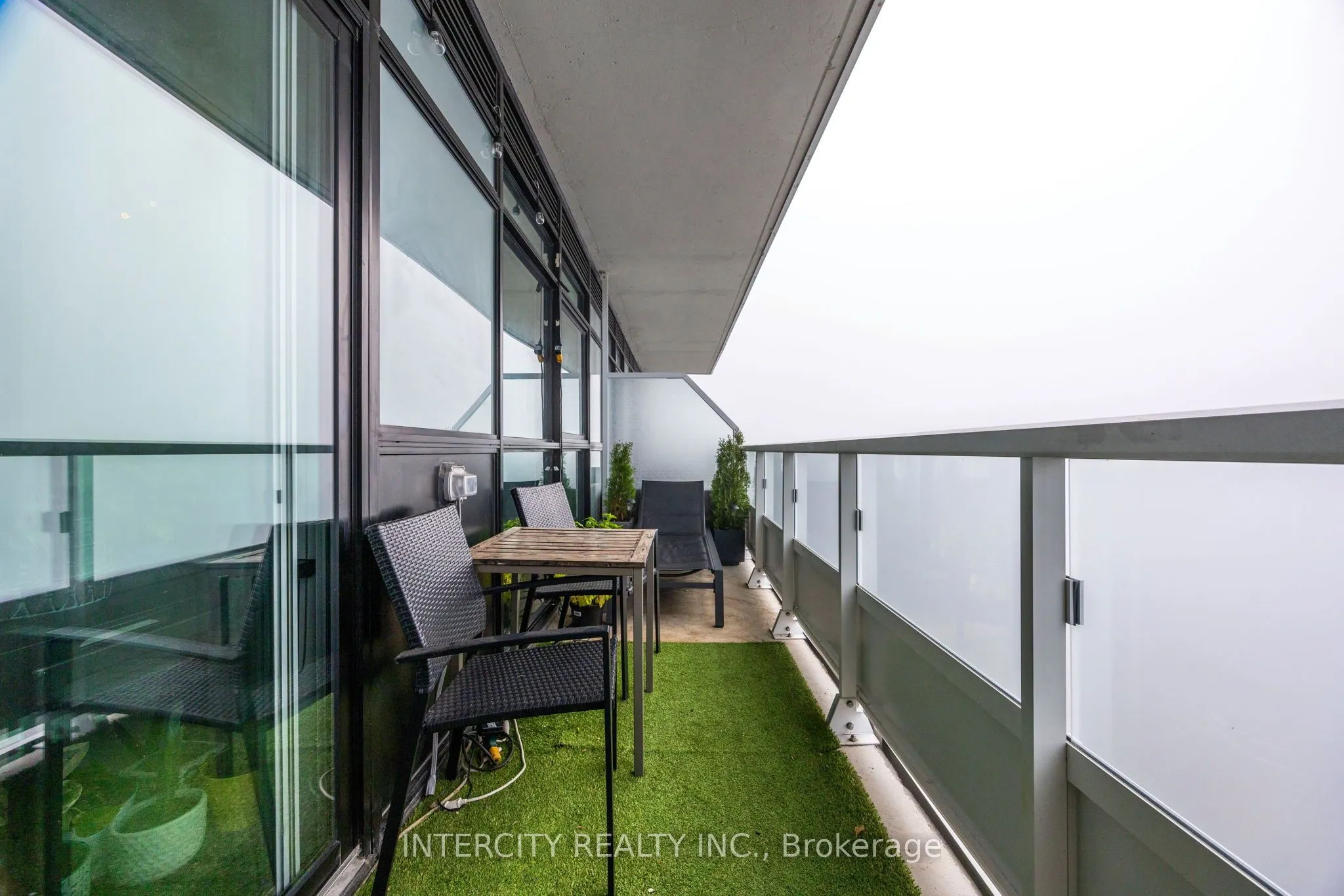 251 Manitoba Street, #2605