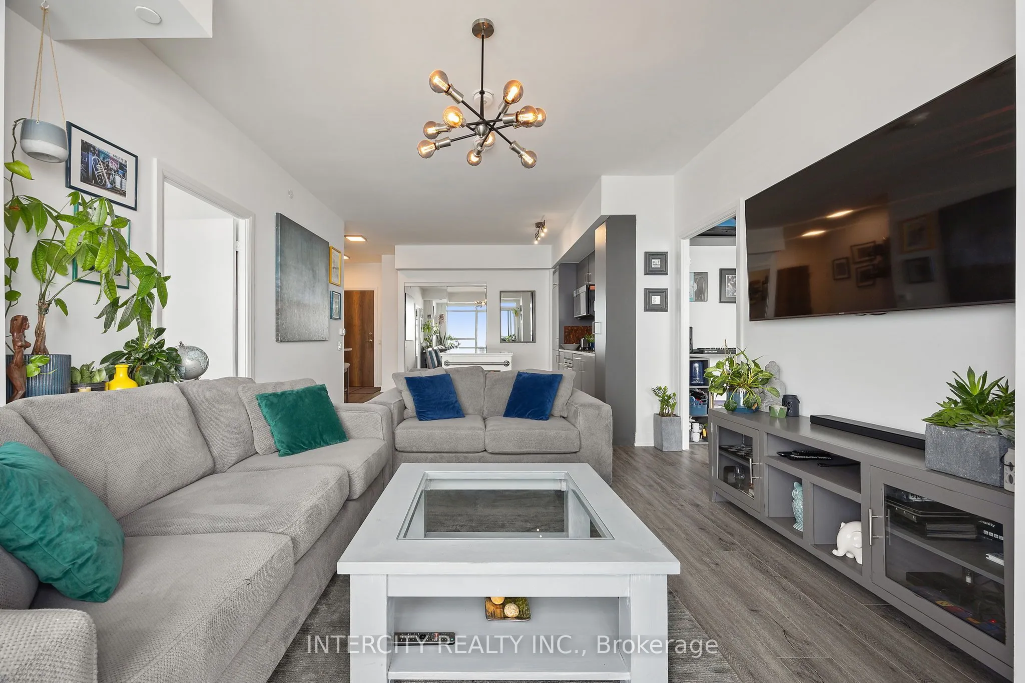 251 Manitoba Street, #2605