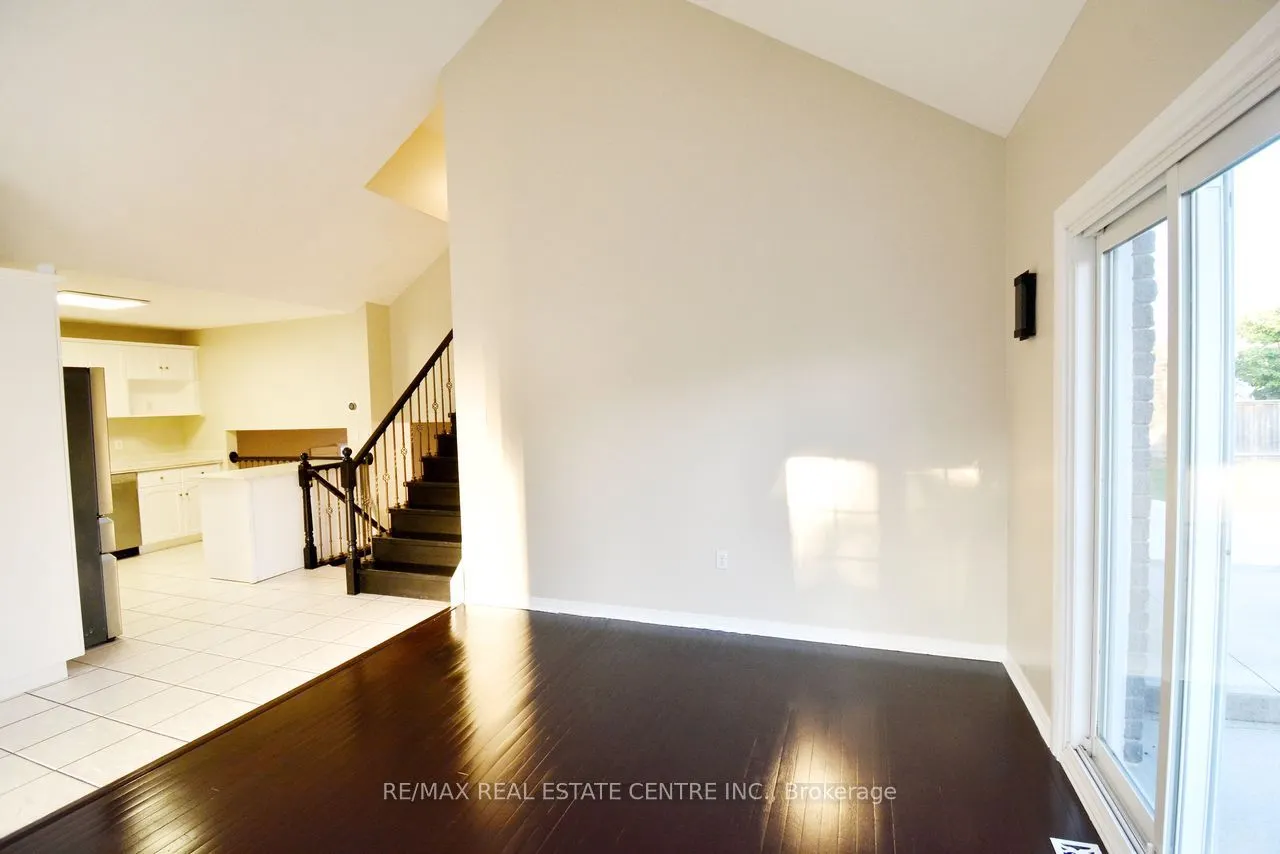 2 Althorp Drive