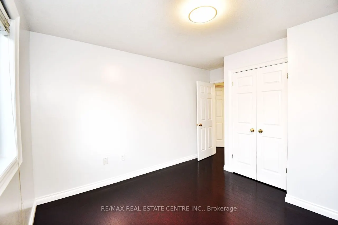 2 Althorp Drive