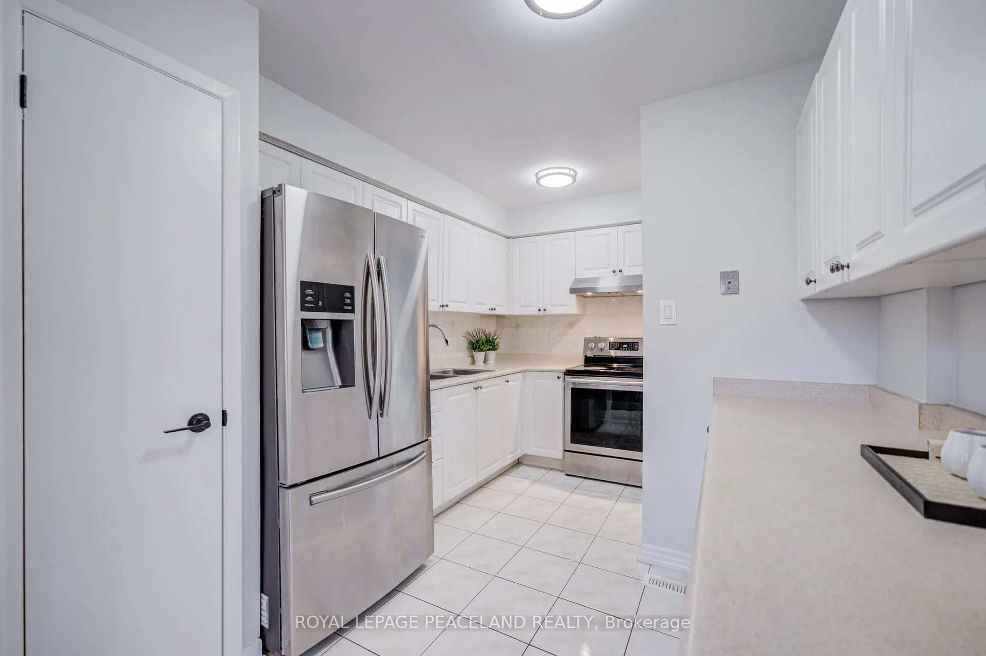 41 Mississauga Valley Boulevard, #12