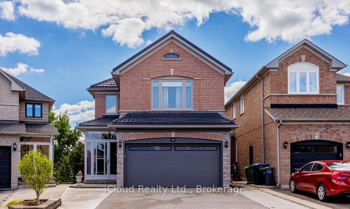 36 Pacific Wind Crescent