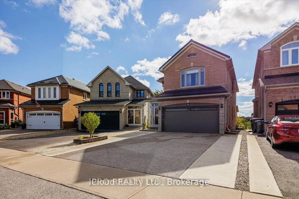 36 Pacific Wind Crescent