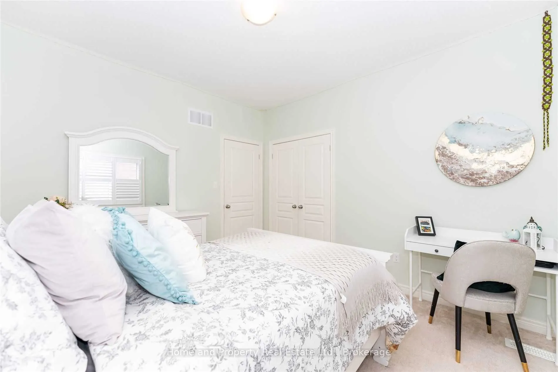 22 Allegro Drive