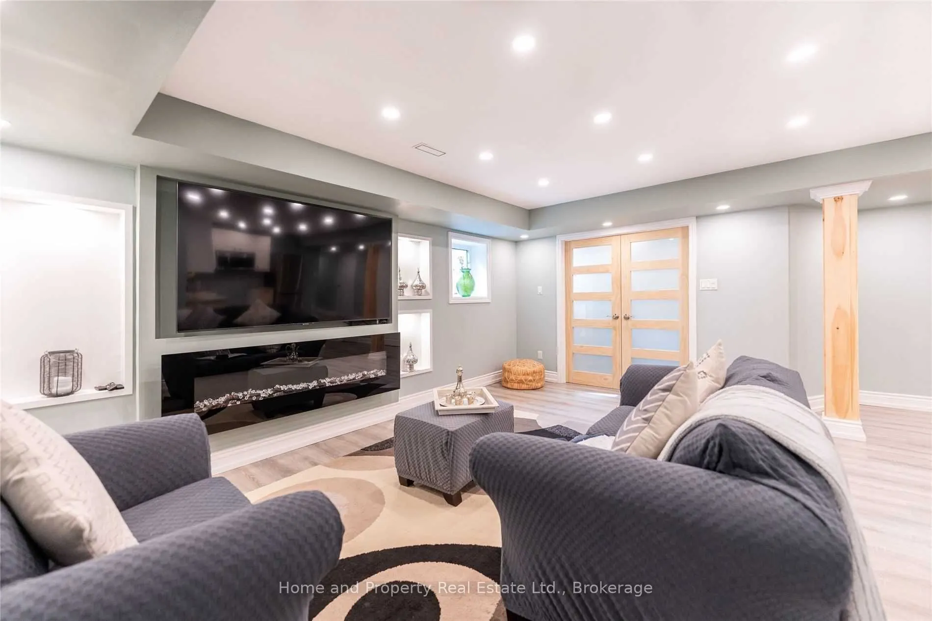 22 Allegro Drive