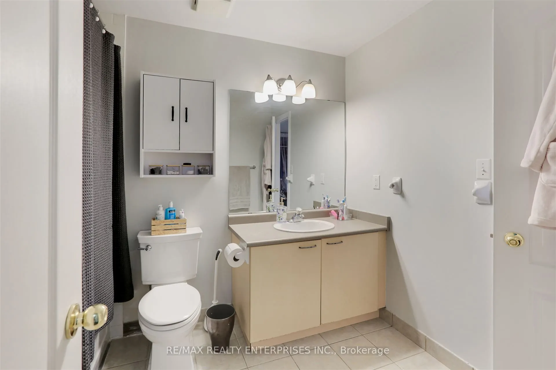 202 Whiltshire Avenue, #20