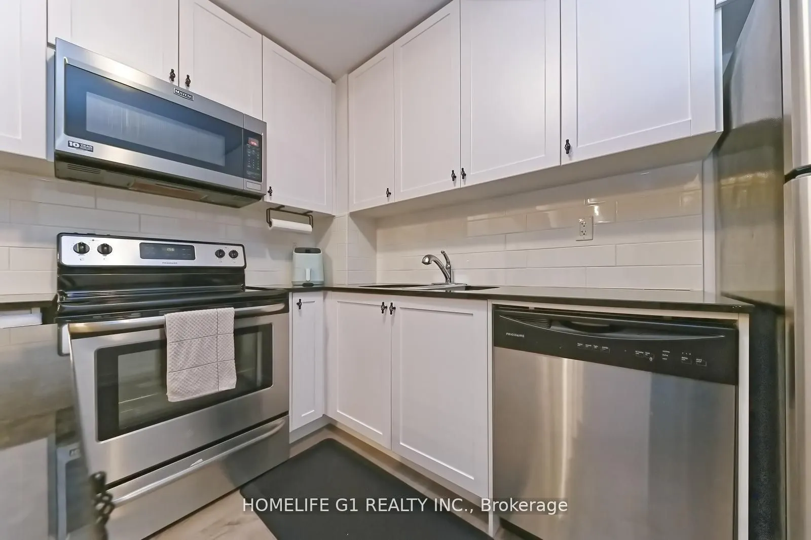6B-867 Wilson Avenue, #6B