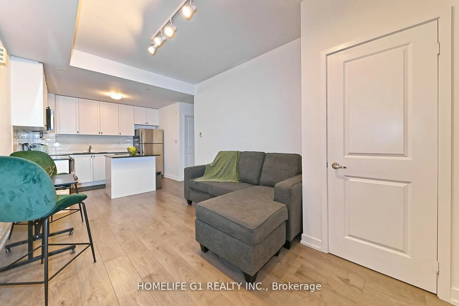 6B-867 Wilson Avenue, #6B