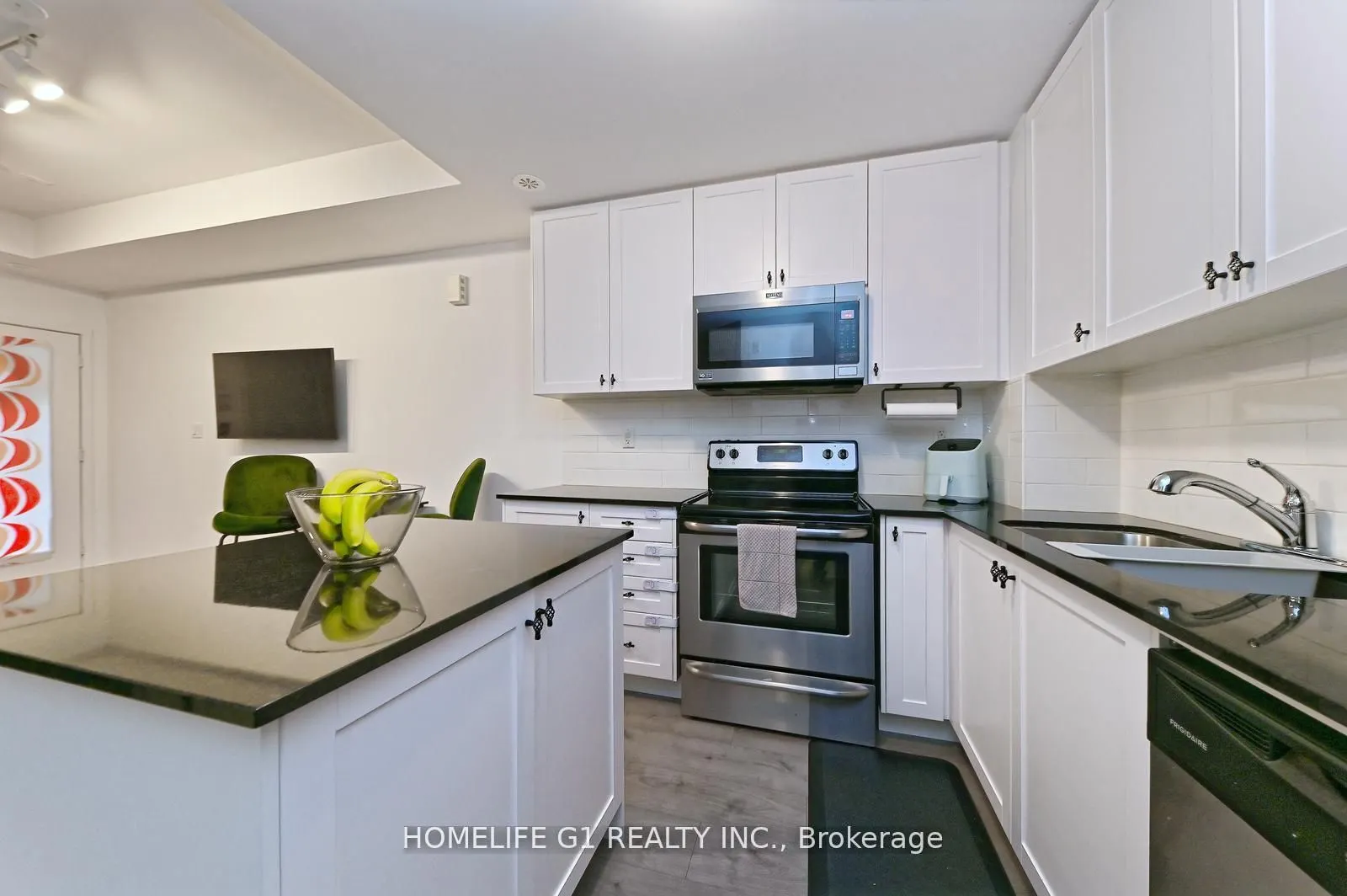 6B-867 Wilson Avenue, #6B