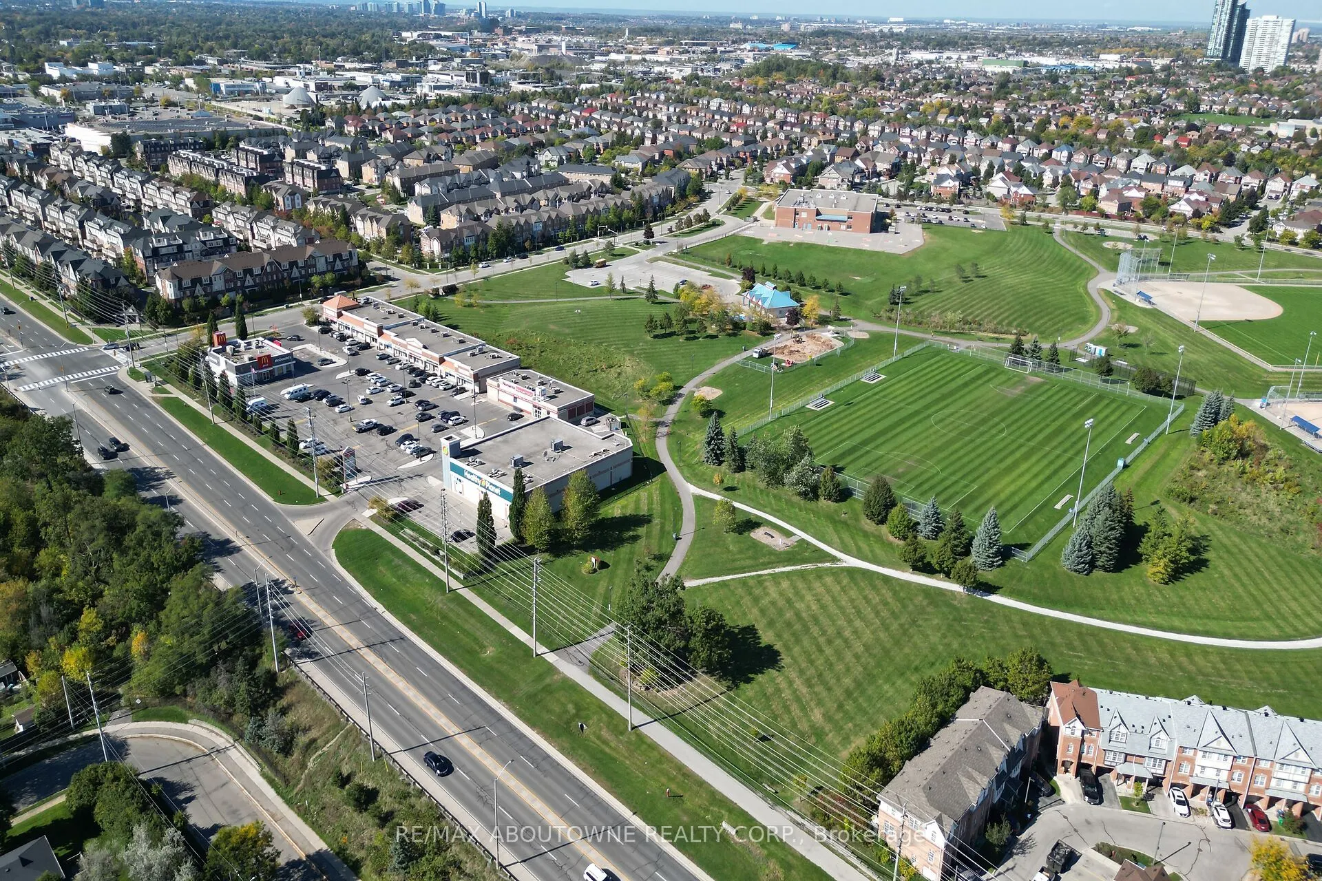 3030 Breakwater Court, #327