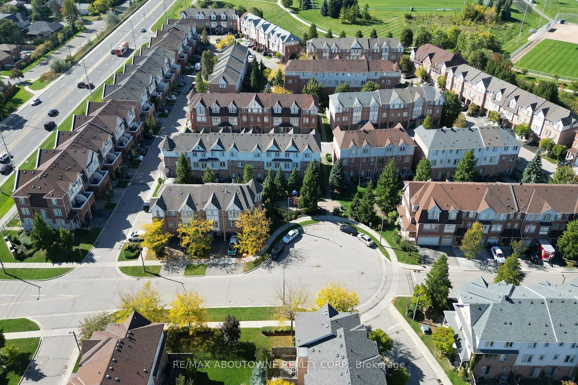 3030 Breakwater Court, #327