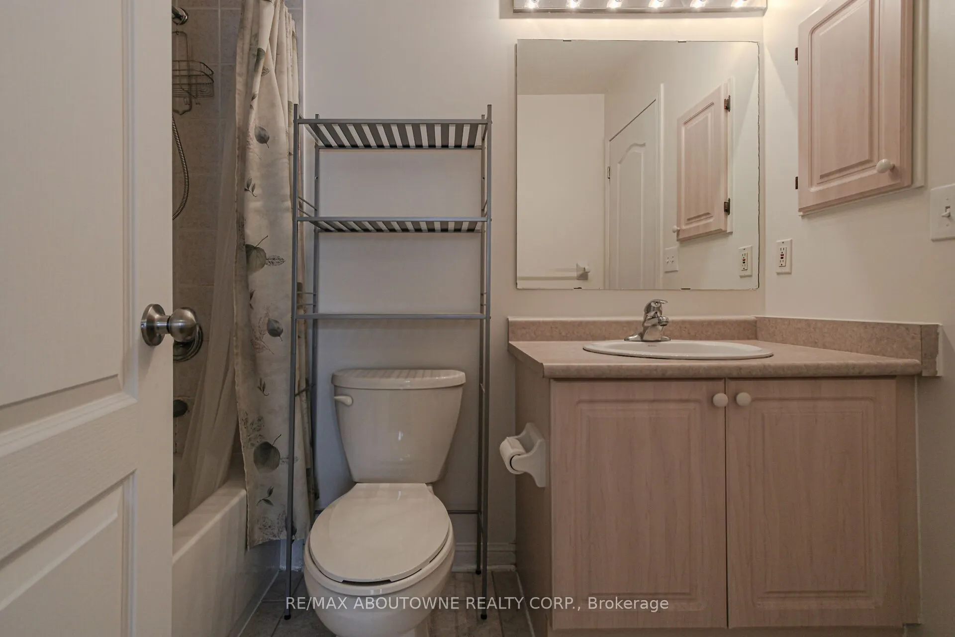 3030 Breakwater Court, #327