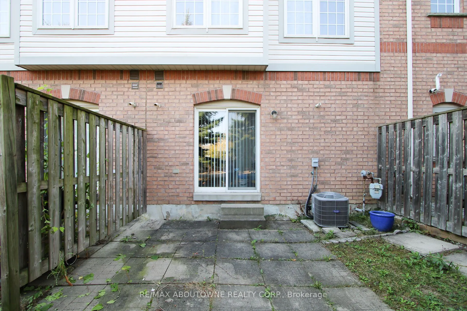 3030 Breakwater Court, #327
