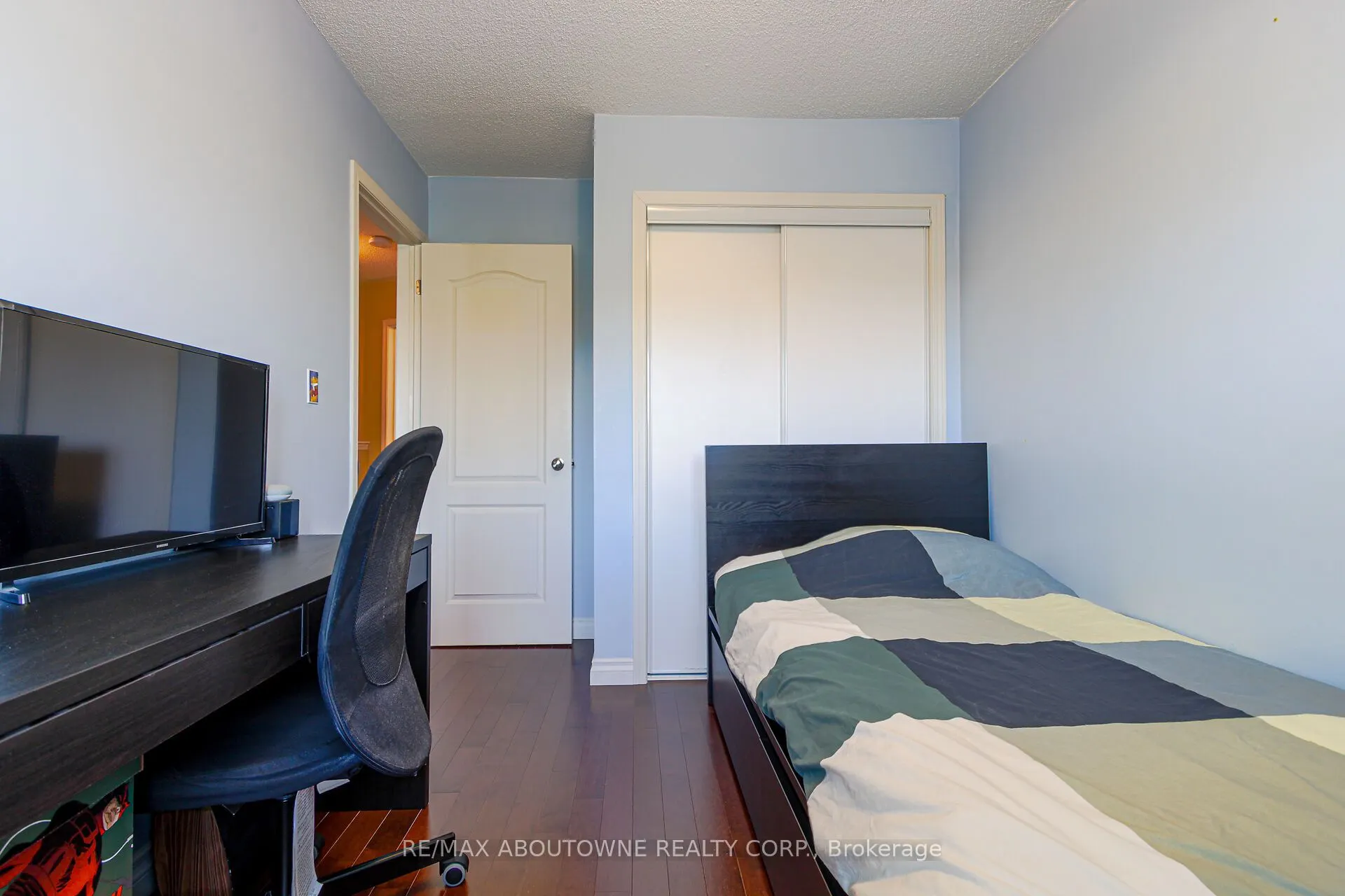 3030 Breakwater Court, #327