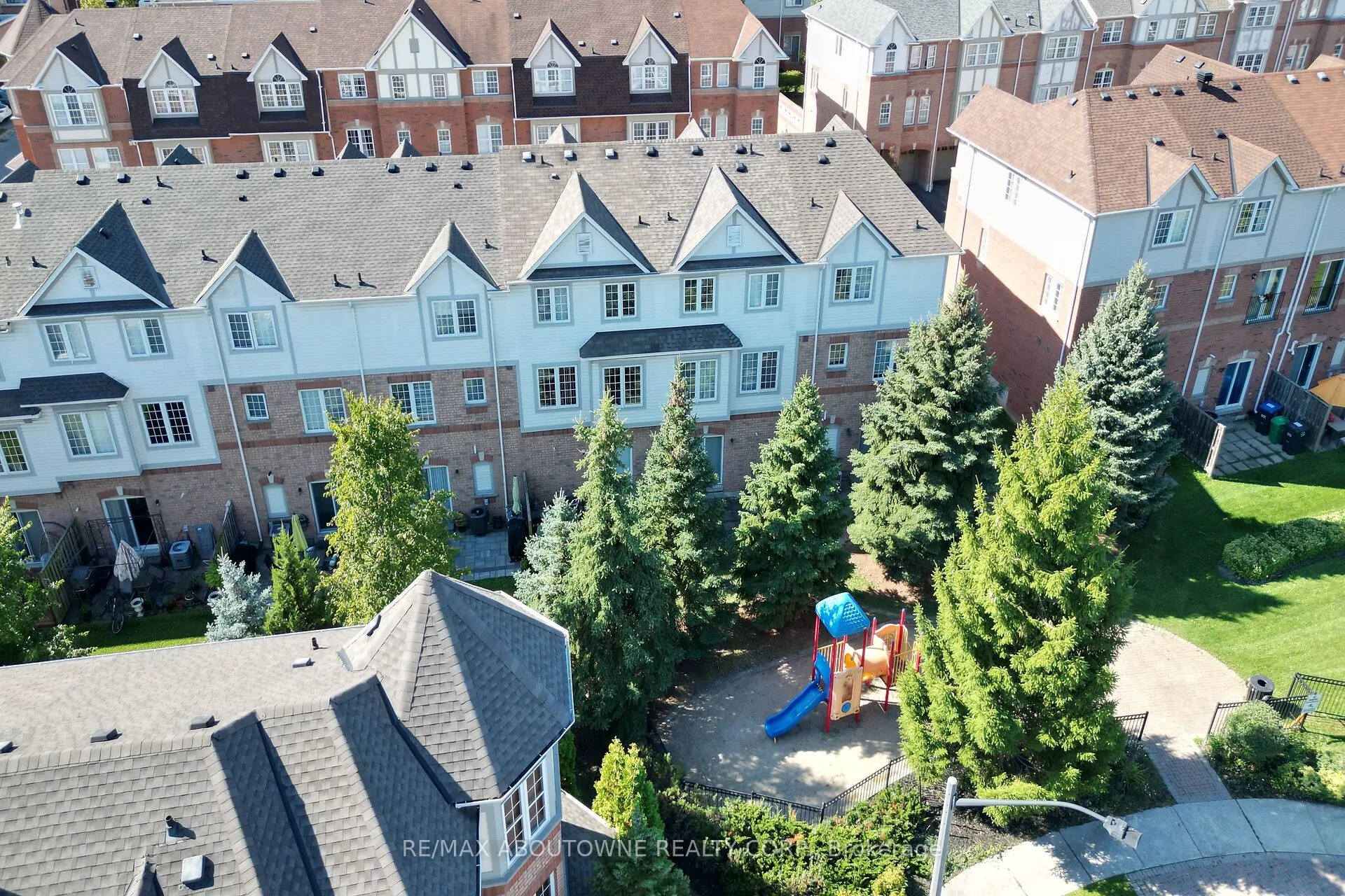 3030 Breakwater Court, #327