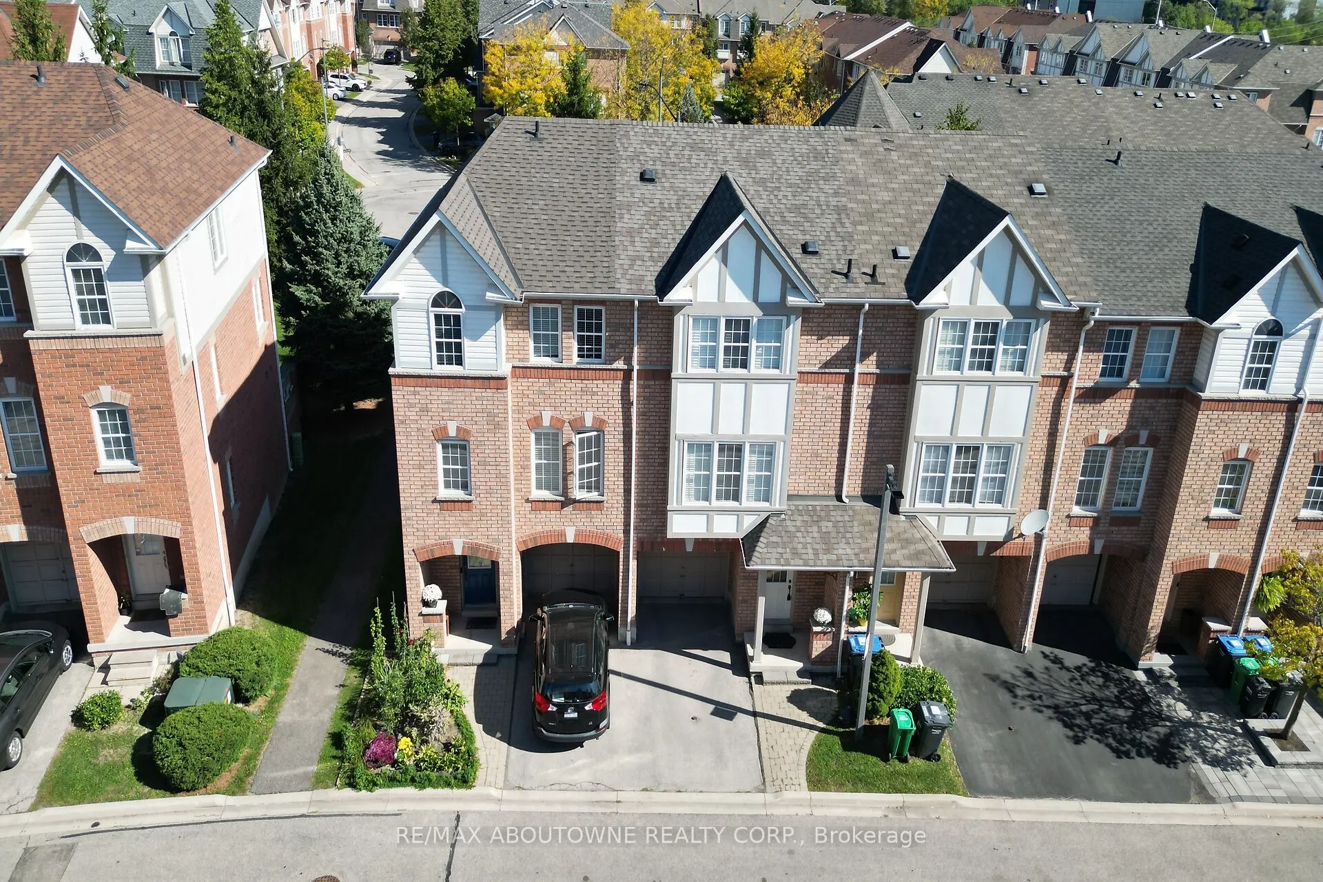 3030 Breakwater Court, #327