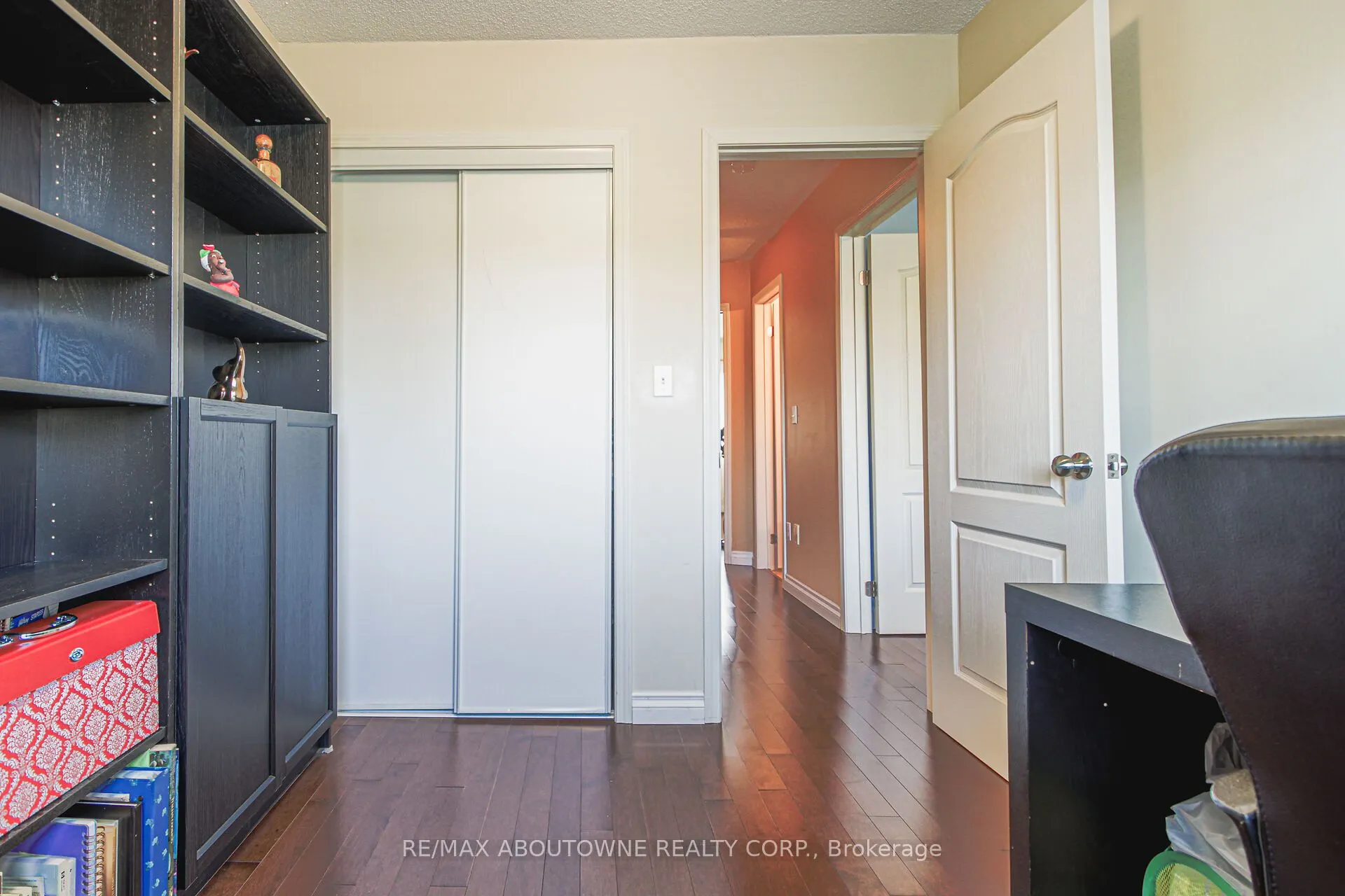 3030 Breakwater Court, #327