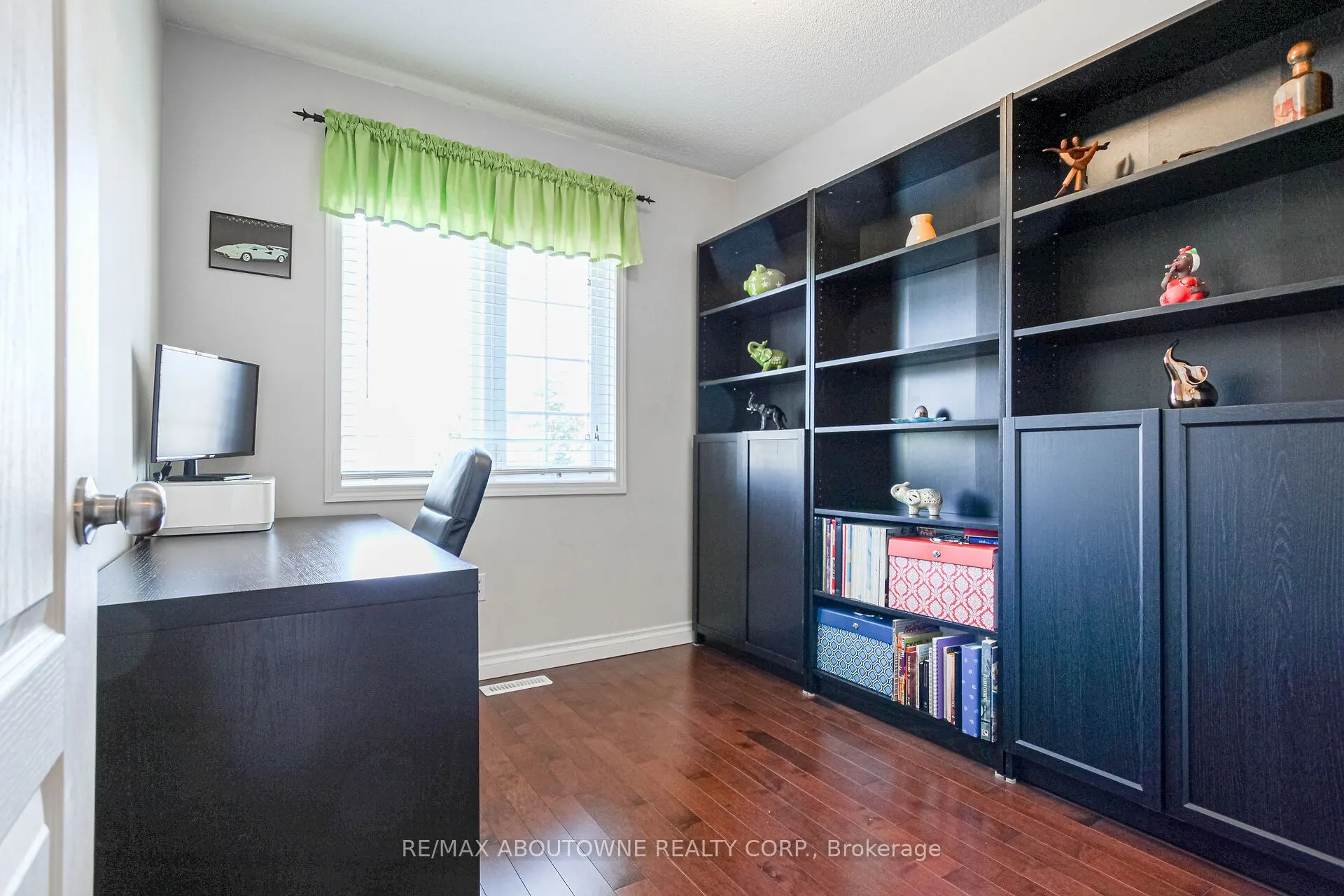 3030 Breakwater Court, #327