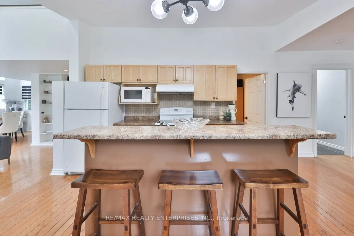 708 Montbeck Crescent