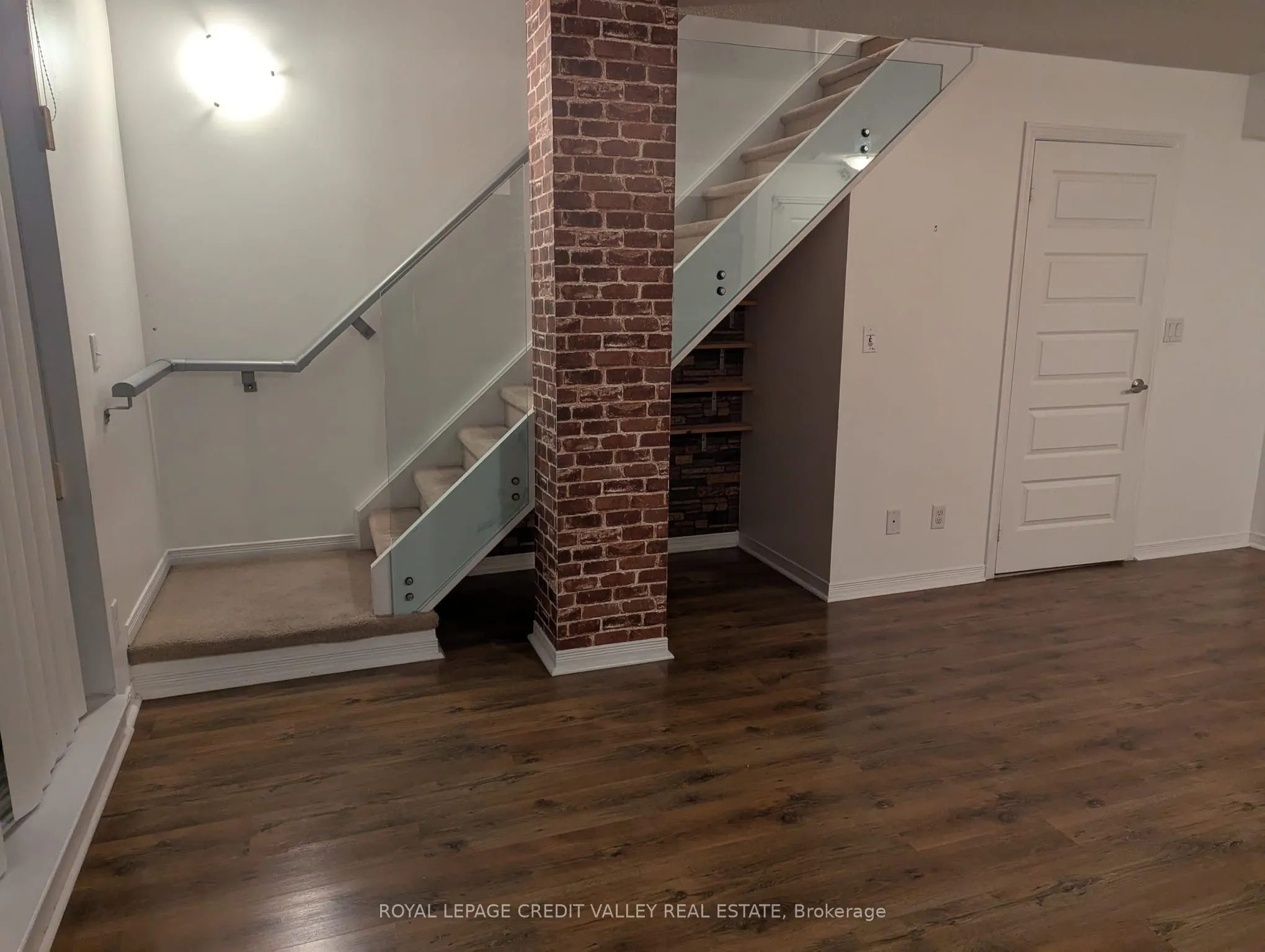 215 Queen Street, #221