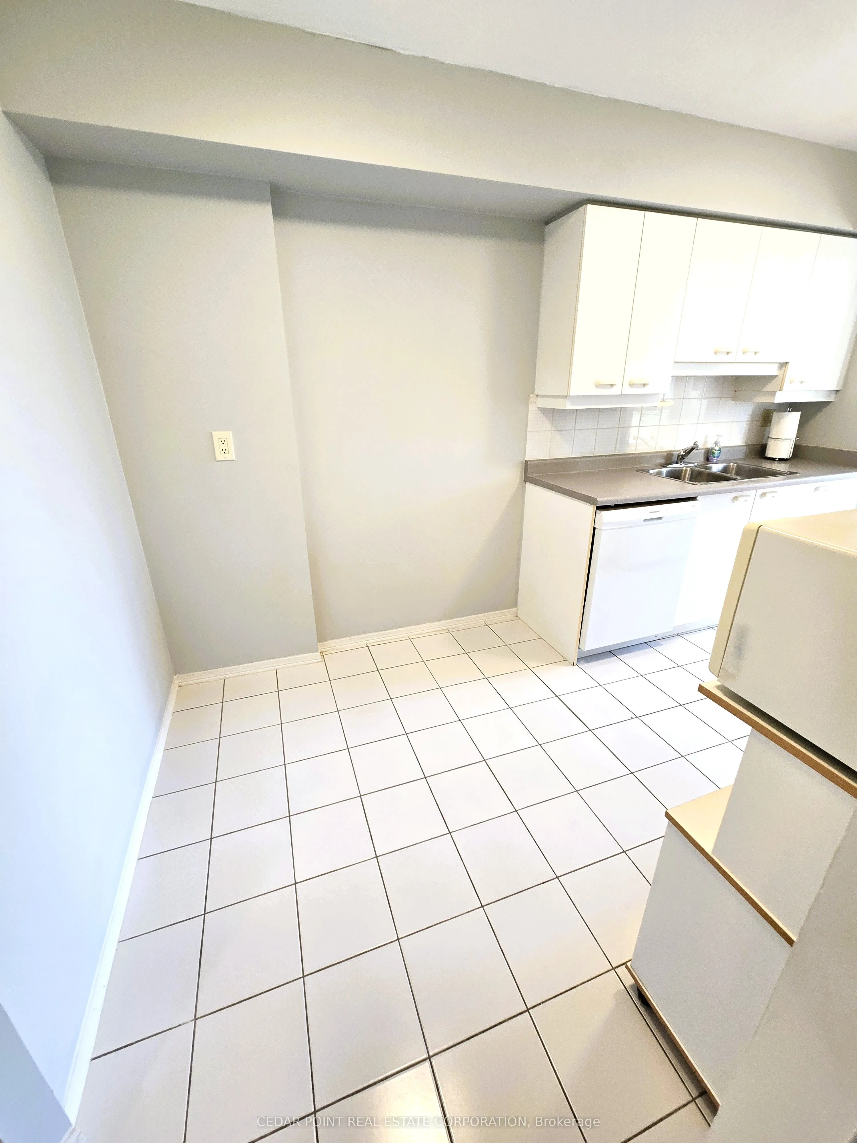 55 Elm Drive W, #701