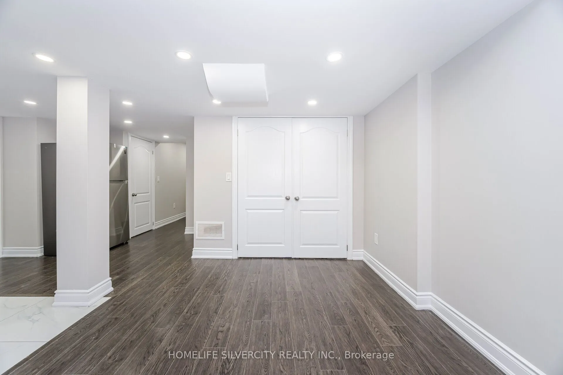 105 Aylesbury Drive