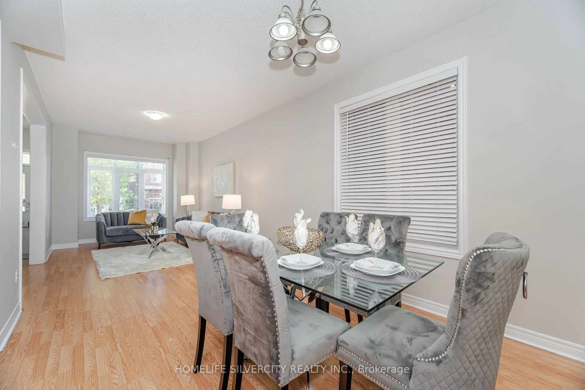 105 Aylesbury Drive