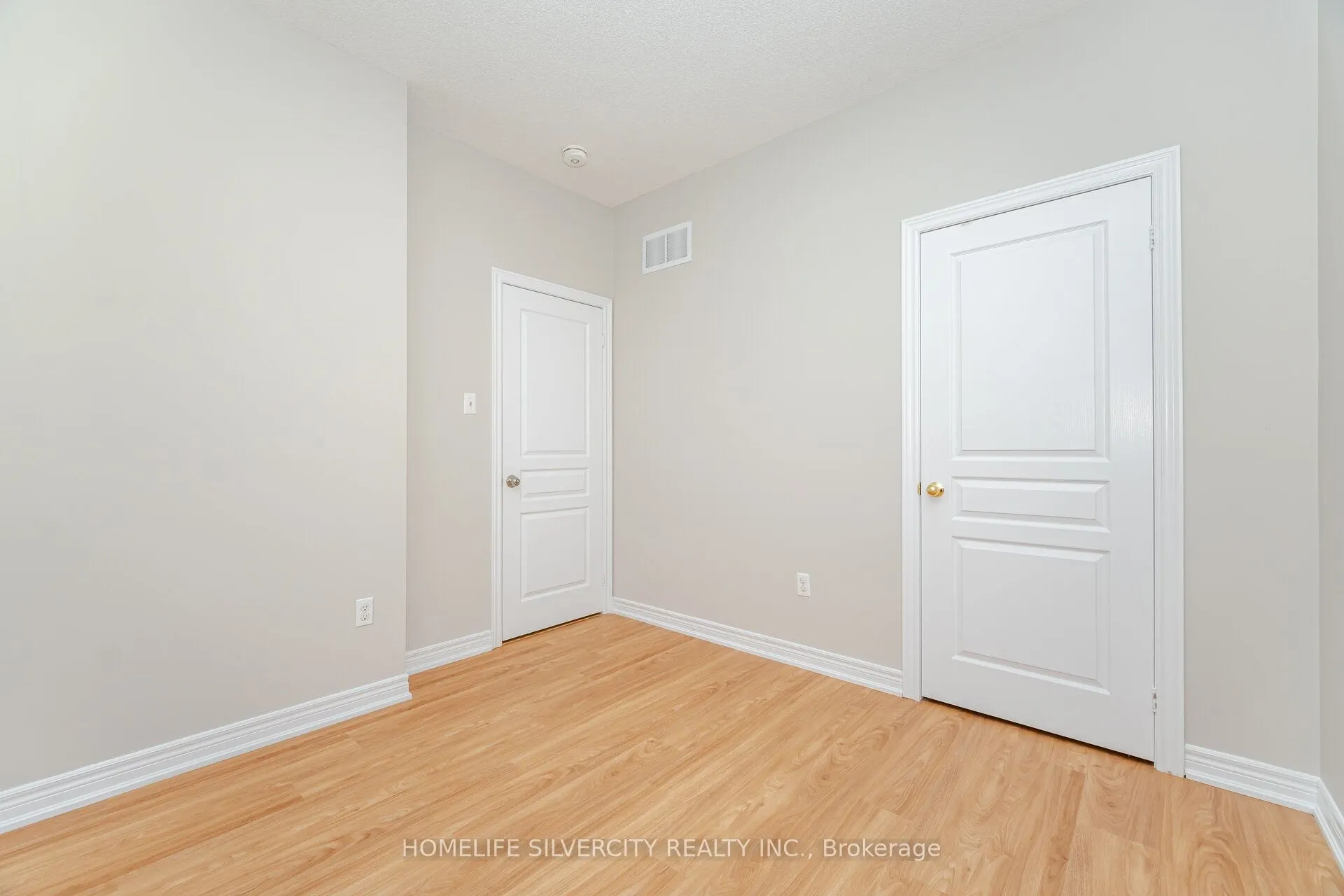 105 Aylesbury Drive