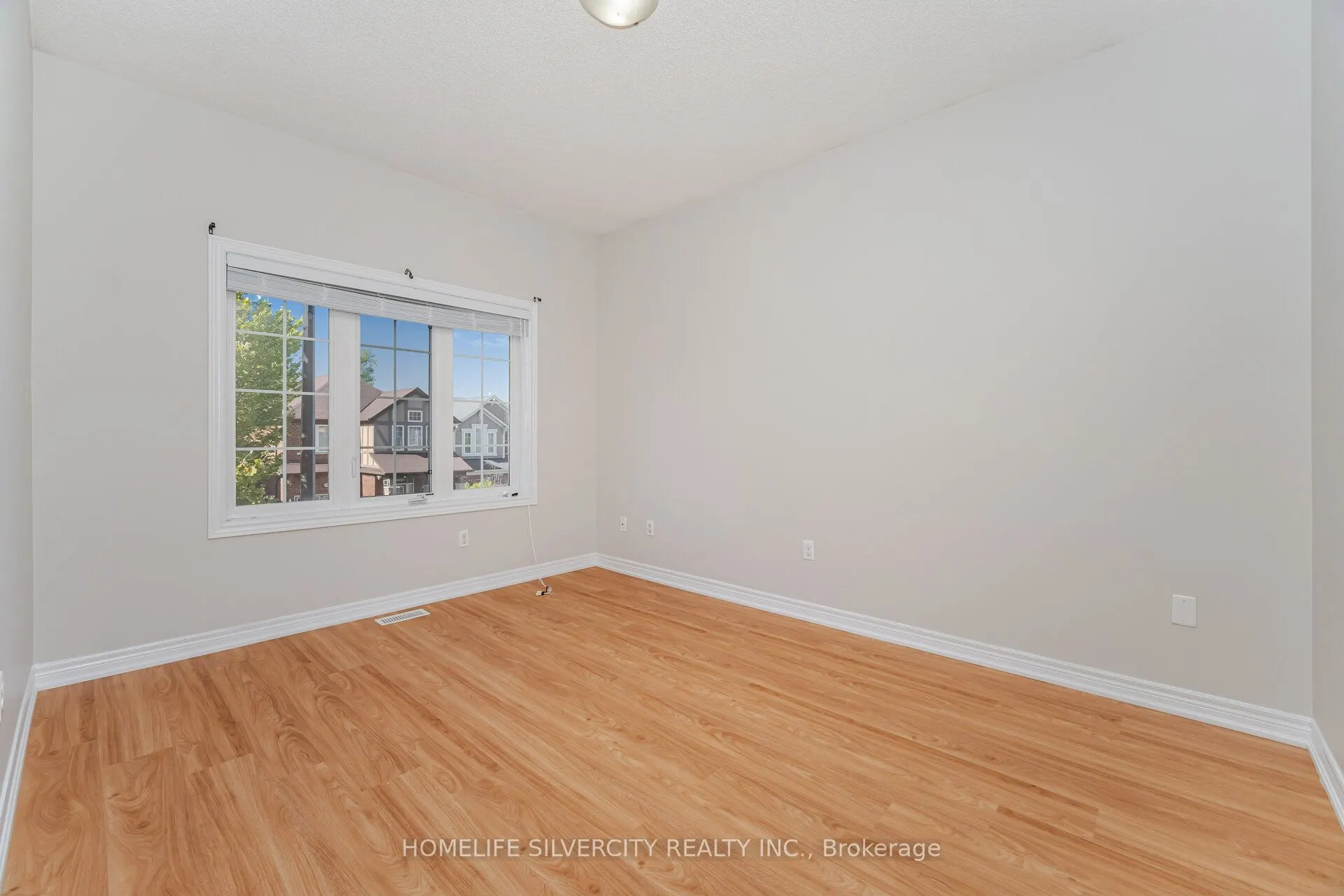 105 Aylesbury Drive