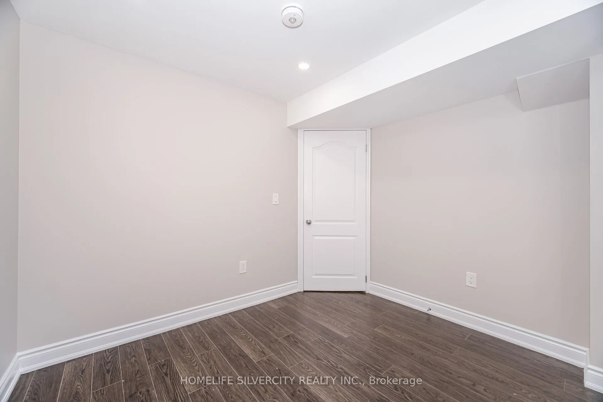 105 Aylesbury Drive