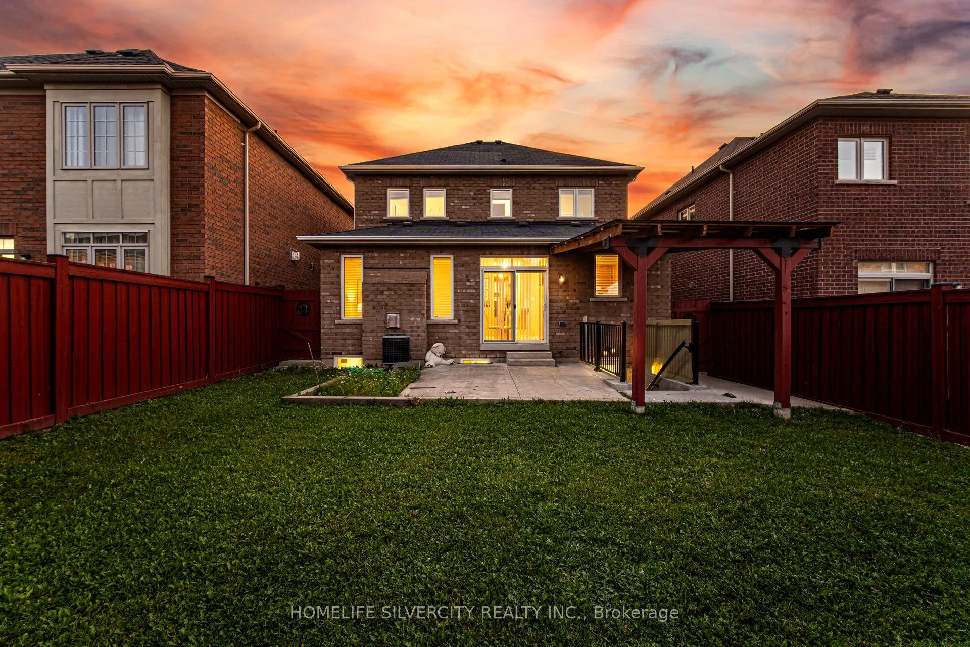 105 Aylesbury Drive