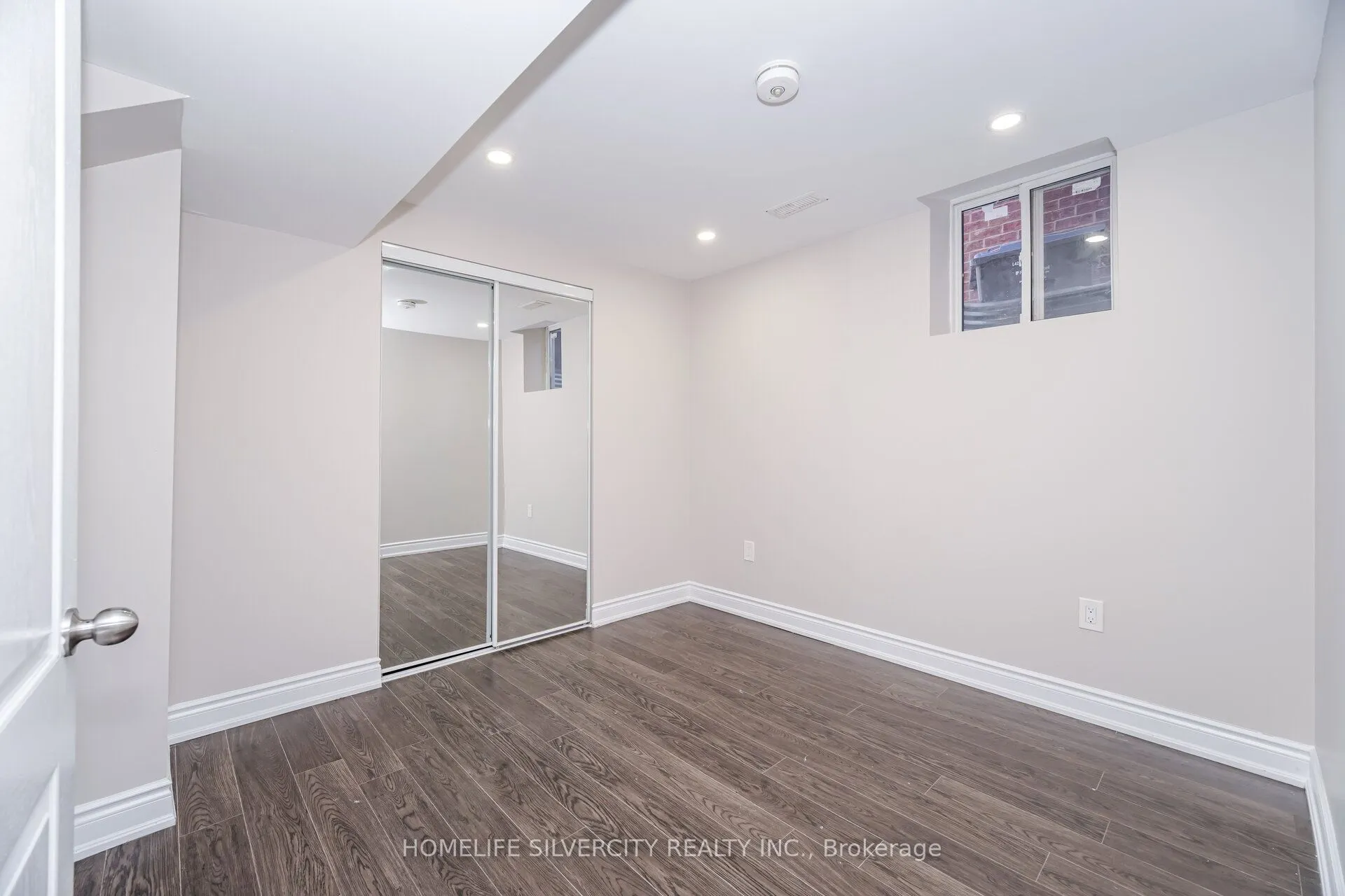 105 Aylesbury Drive