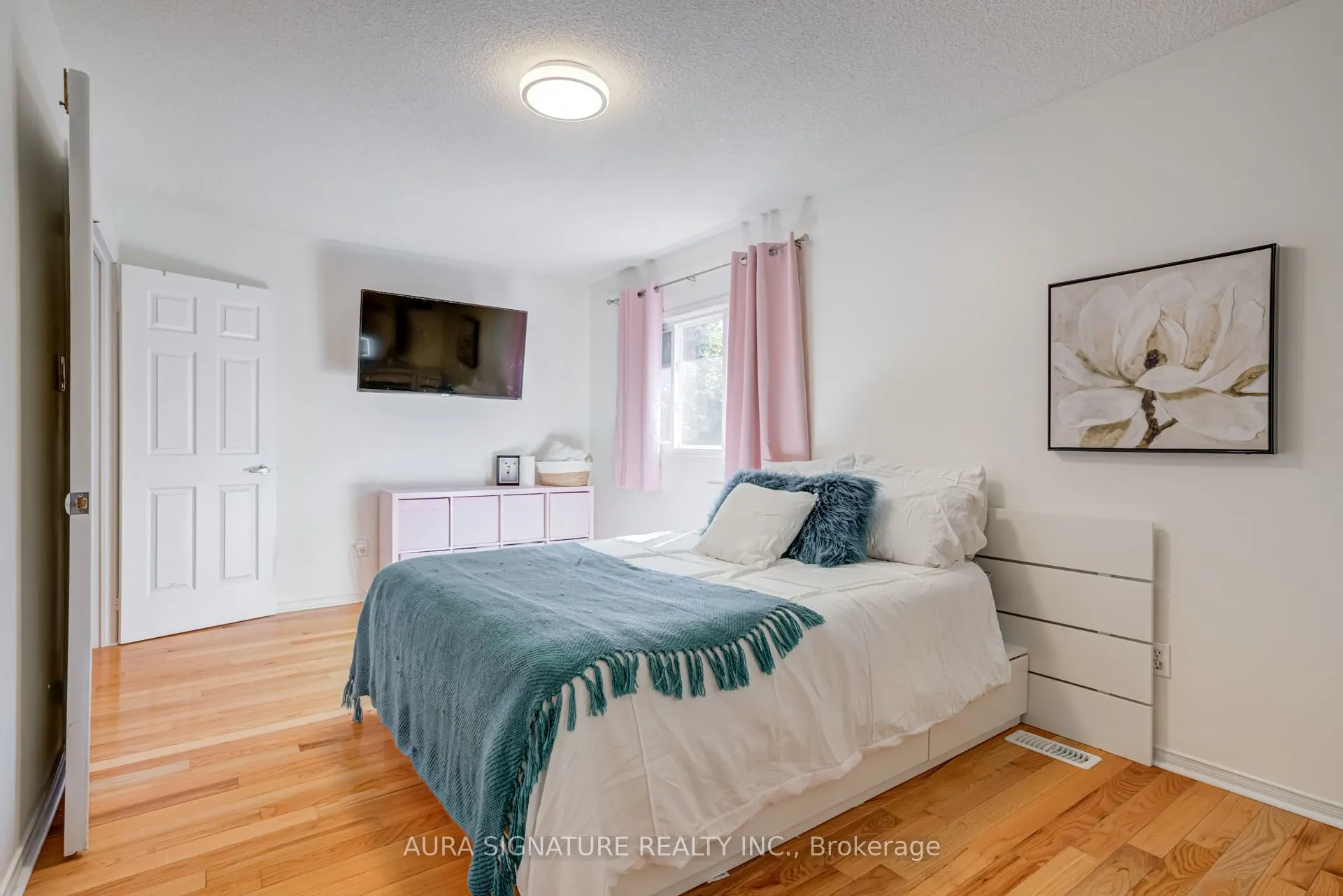 69 Alaskan Summit Court
