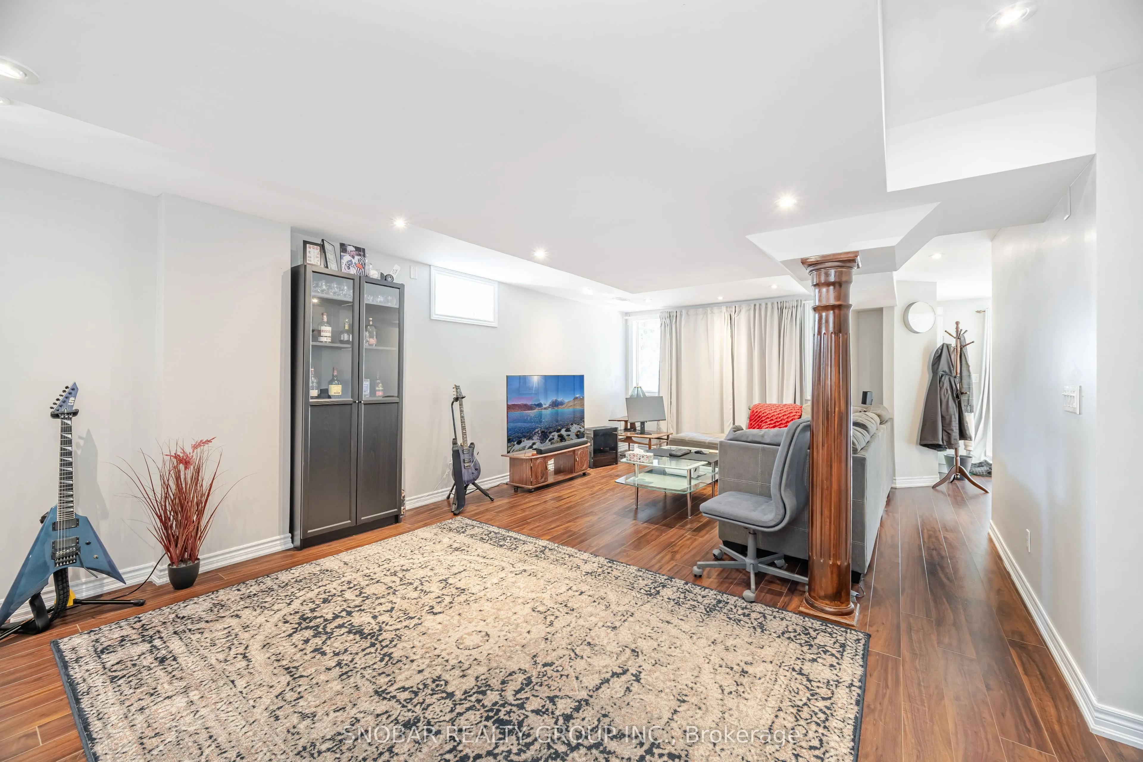 1124 Knotty Pine Grove