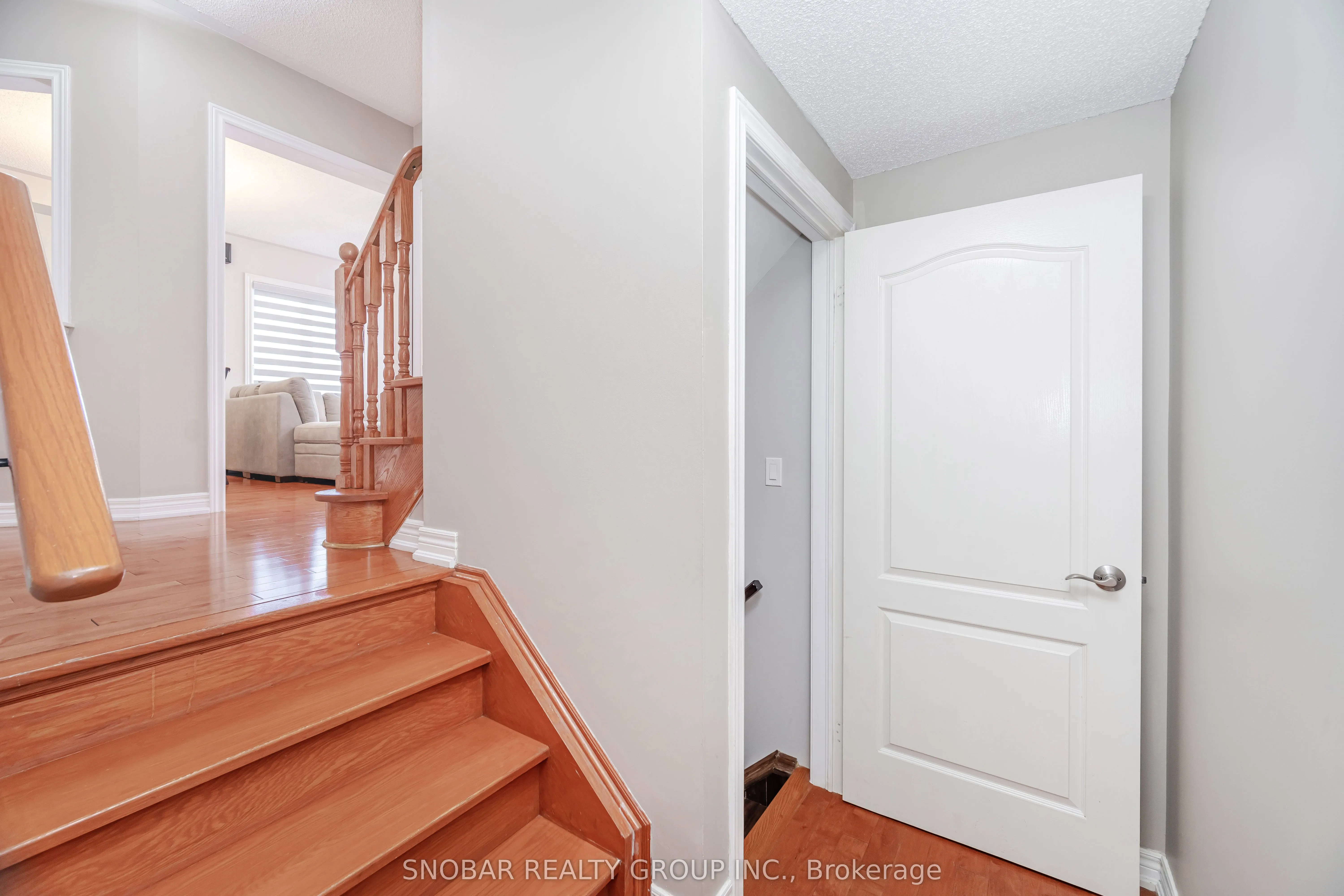 1124 Knotty Pine Grove