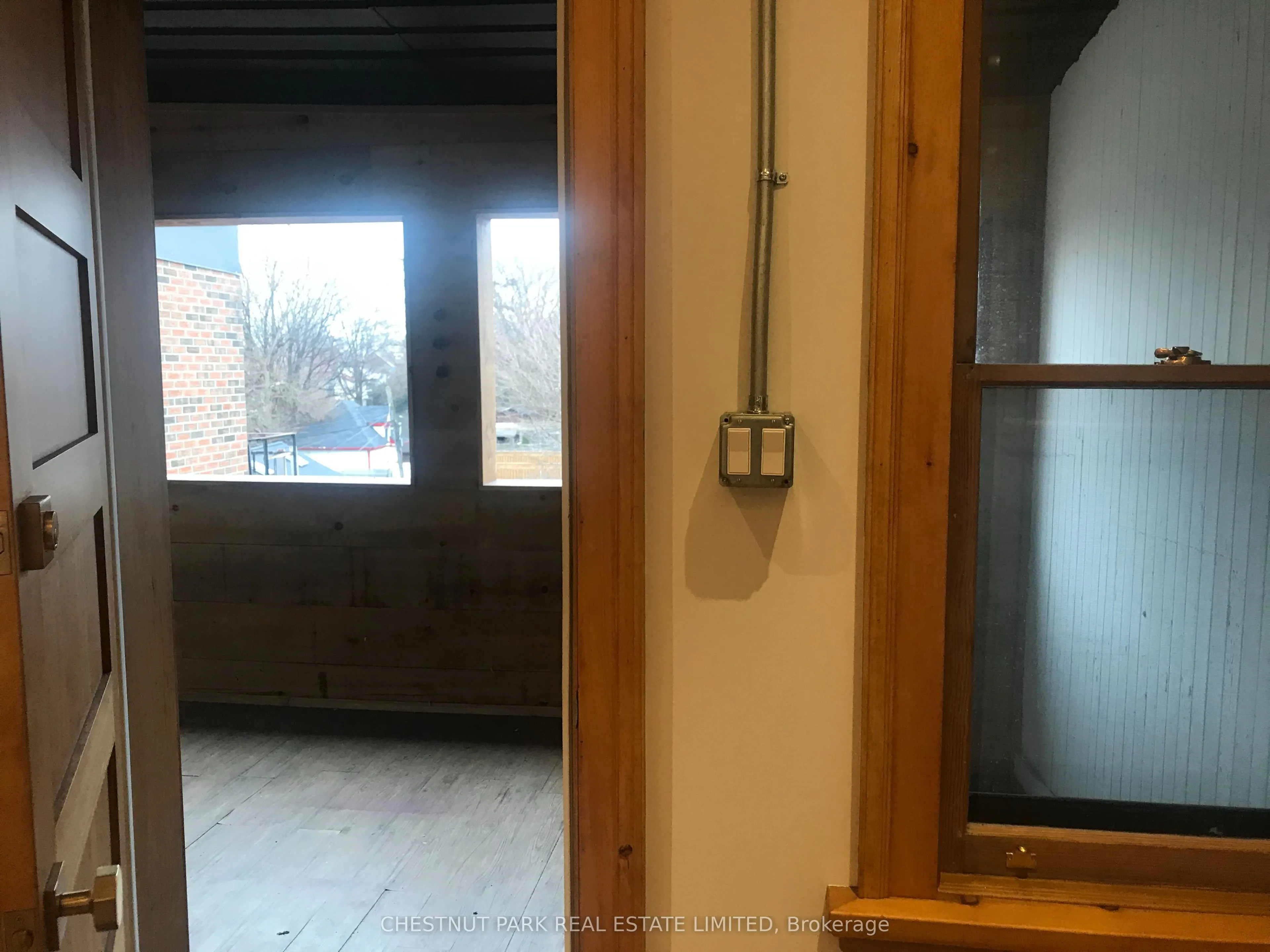 476 Roncesvalles Avenue, ##2