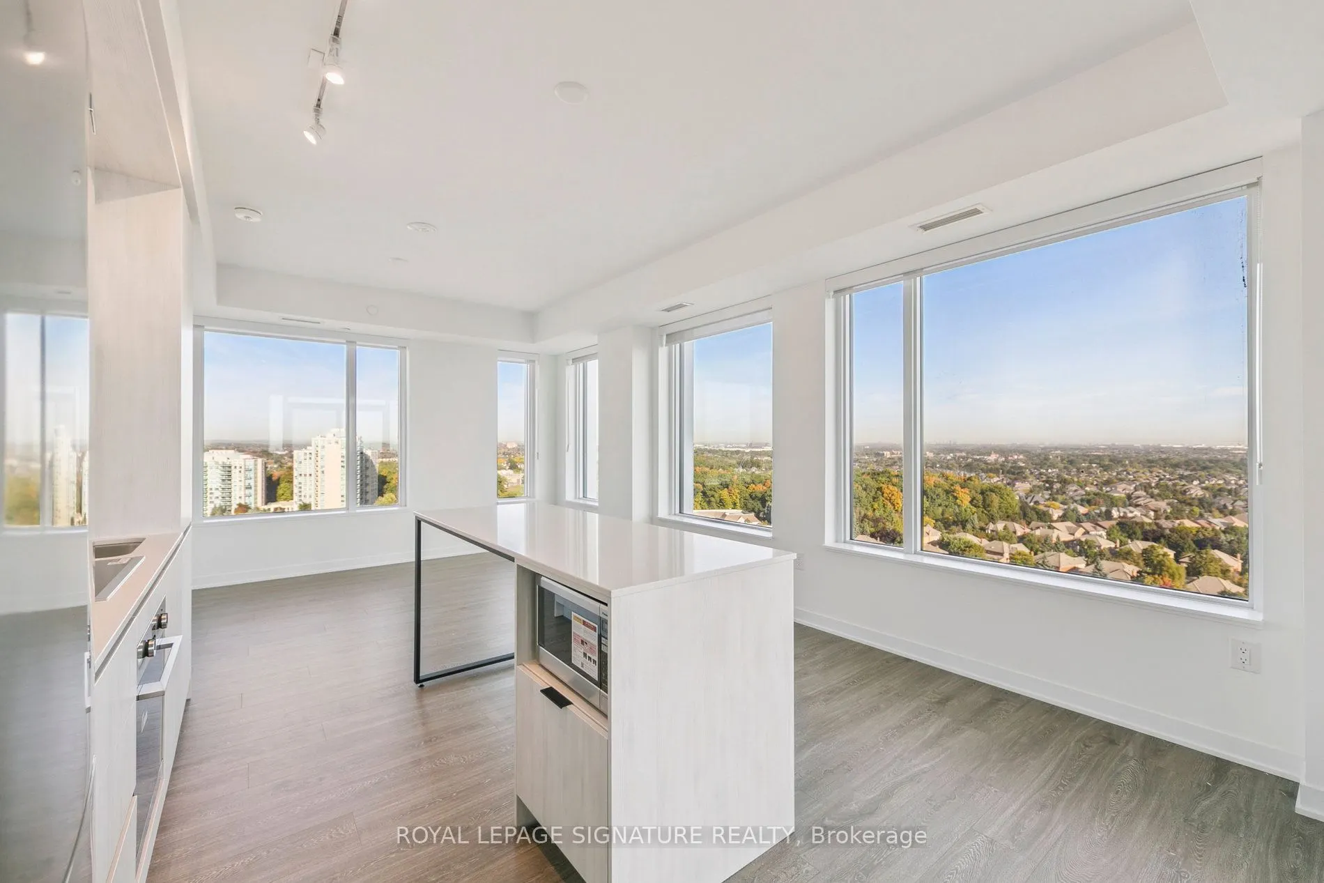 2495 Eglinton Avenue W, #1710