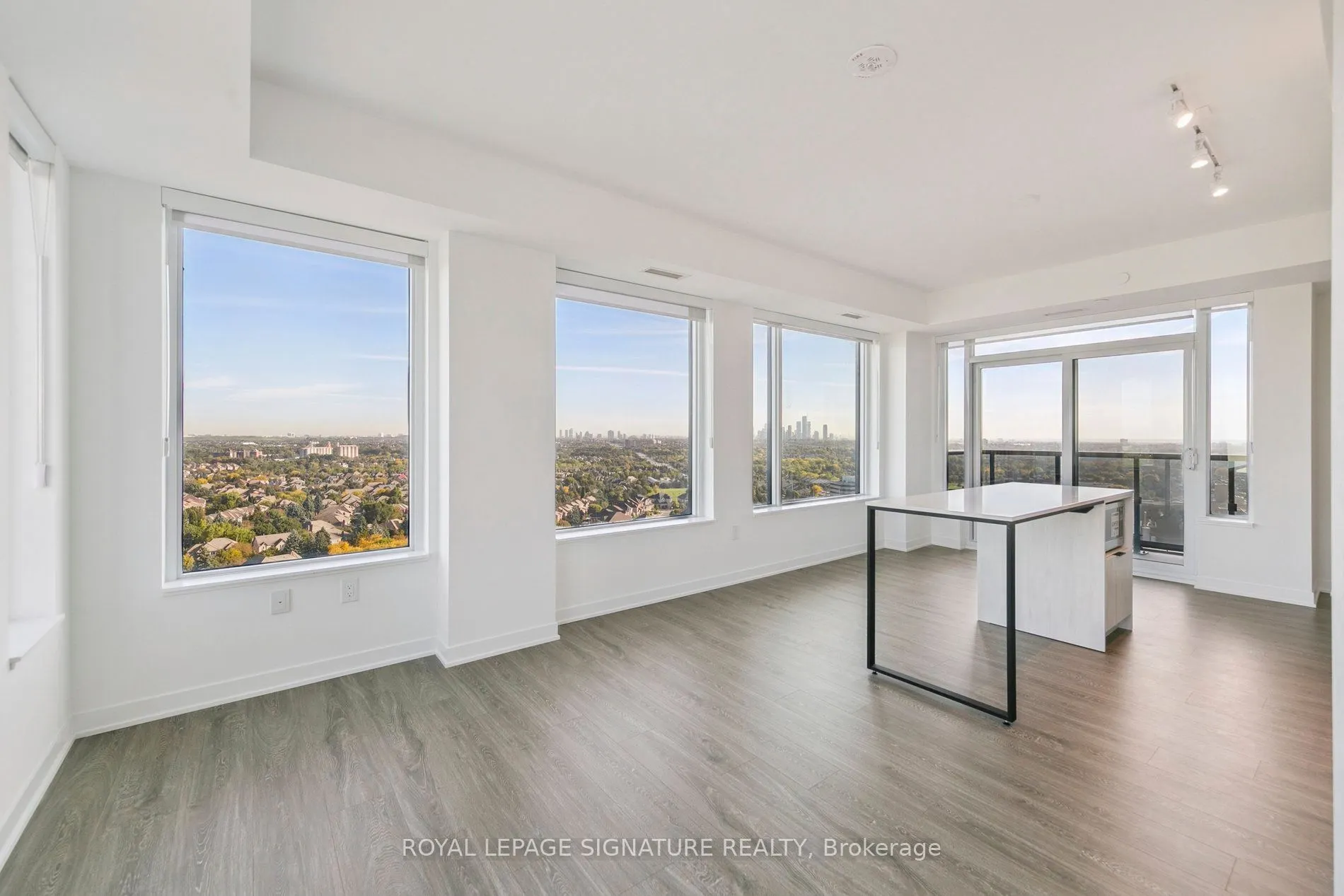 2495 Eglinton Avenue W, #1710