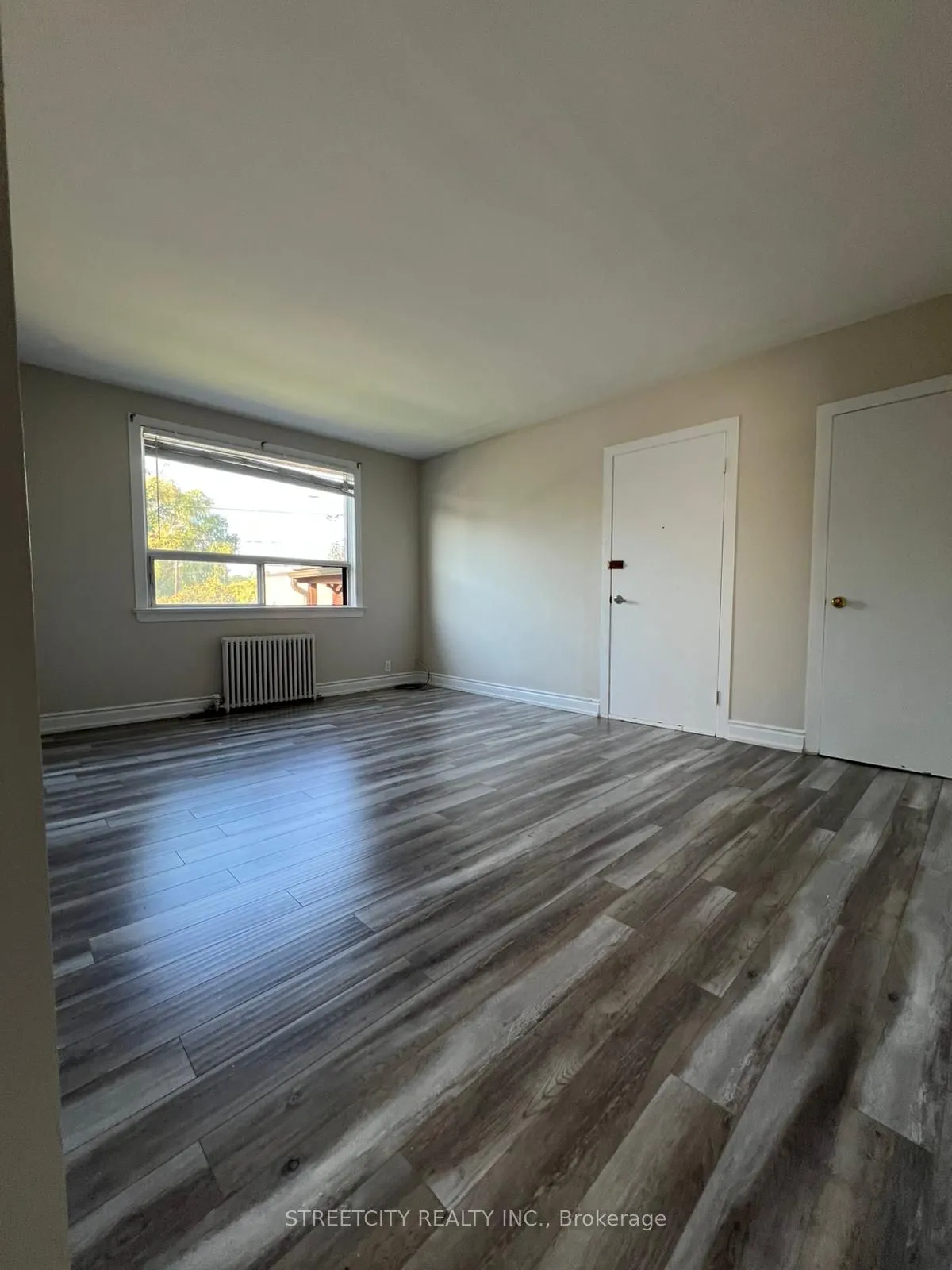 191 Broadway Street, #5
