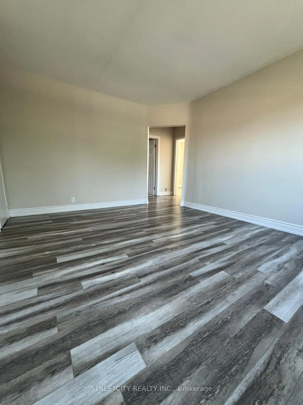 191 Broadway Street, #5