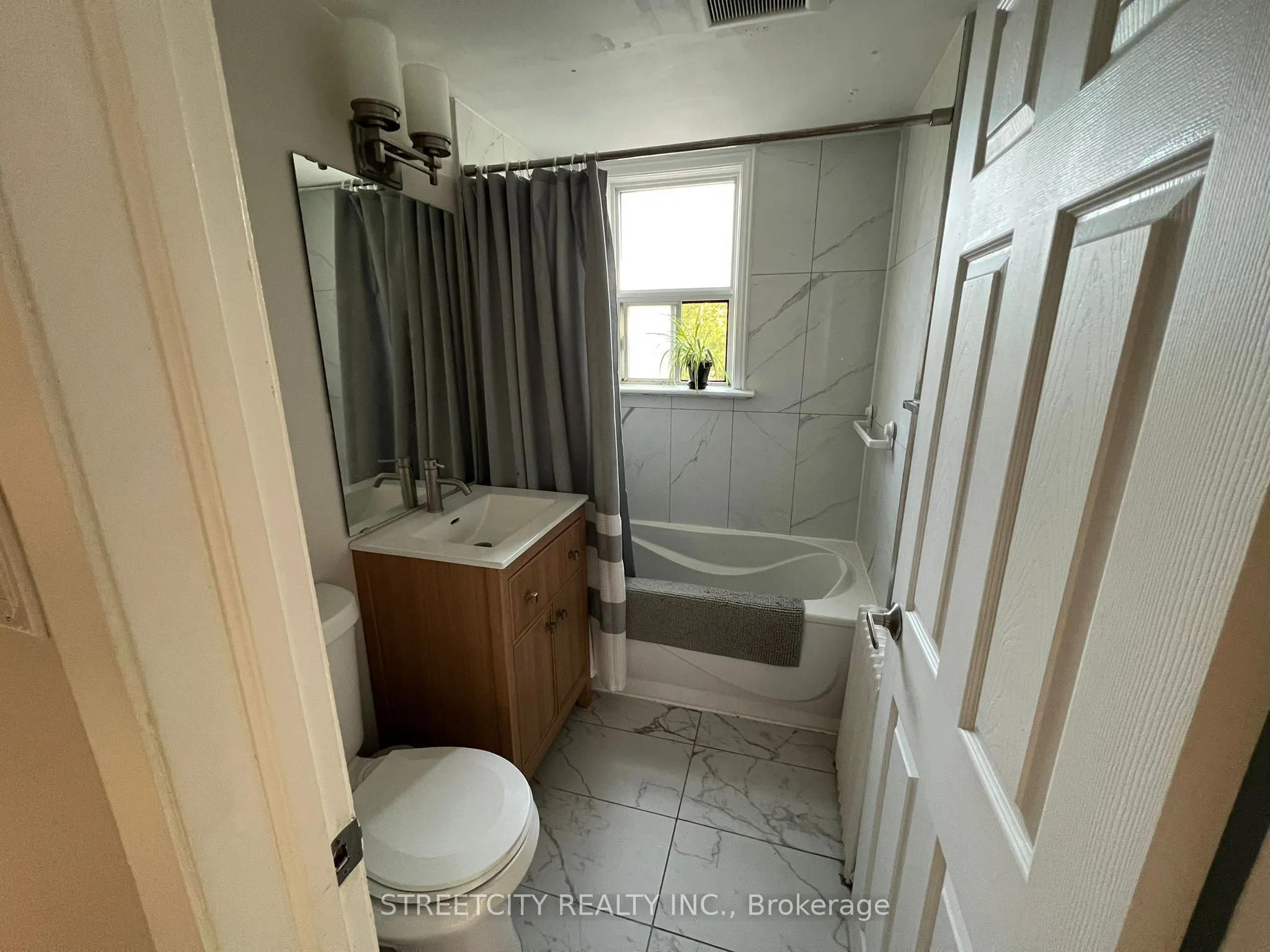 191 Broadway Street, #5