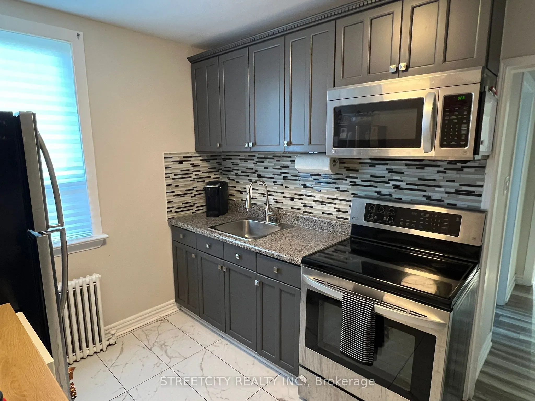 191 Broadway Street, #5