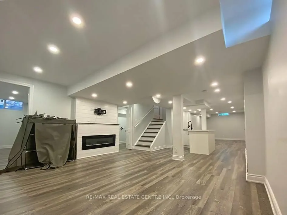 4230 Fuller Crescent