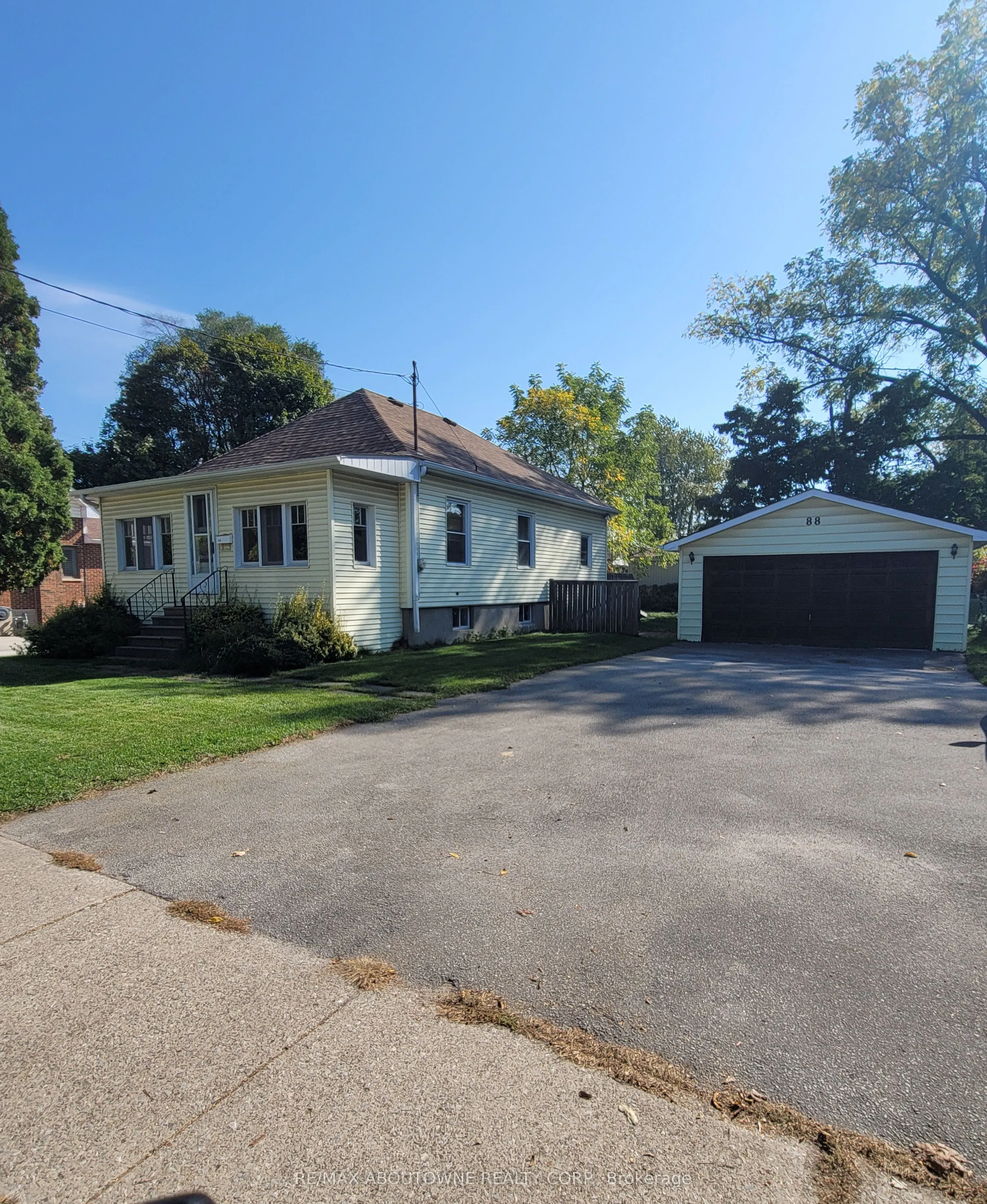 88 Robert Street