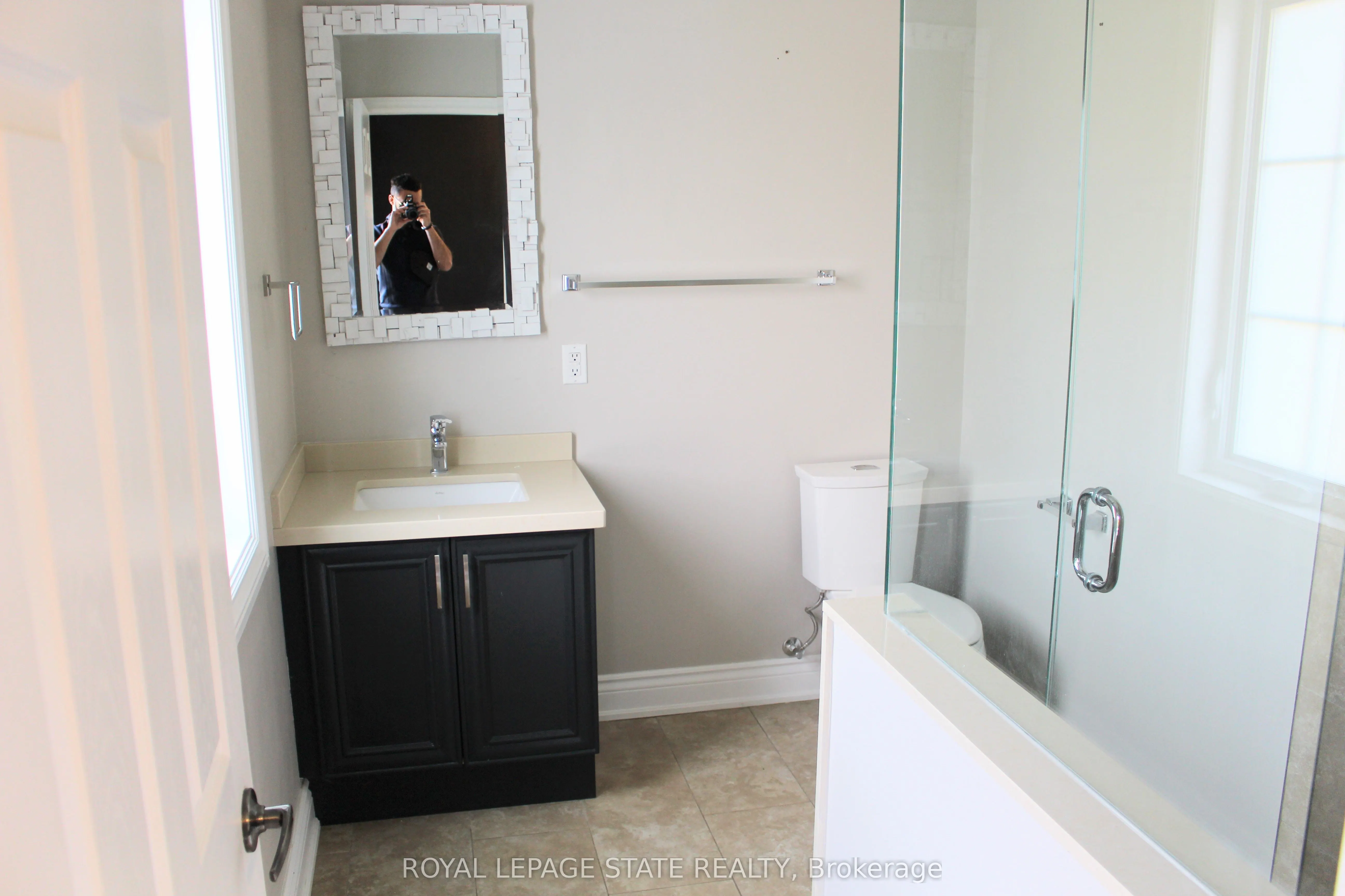 11490 Inglis Drive